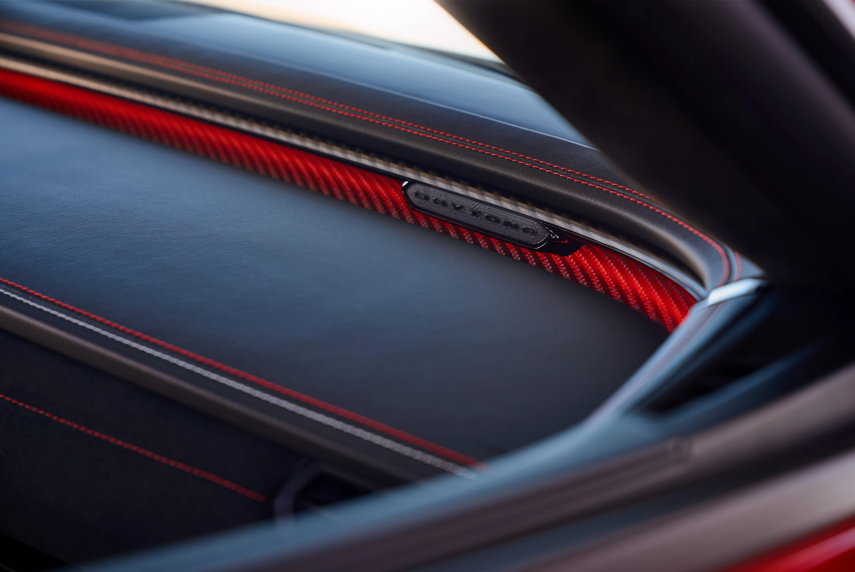 Dodge Charger Daytona R/T AWD 2D details view