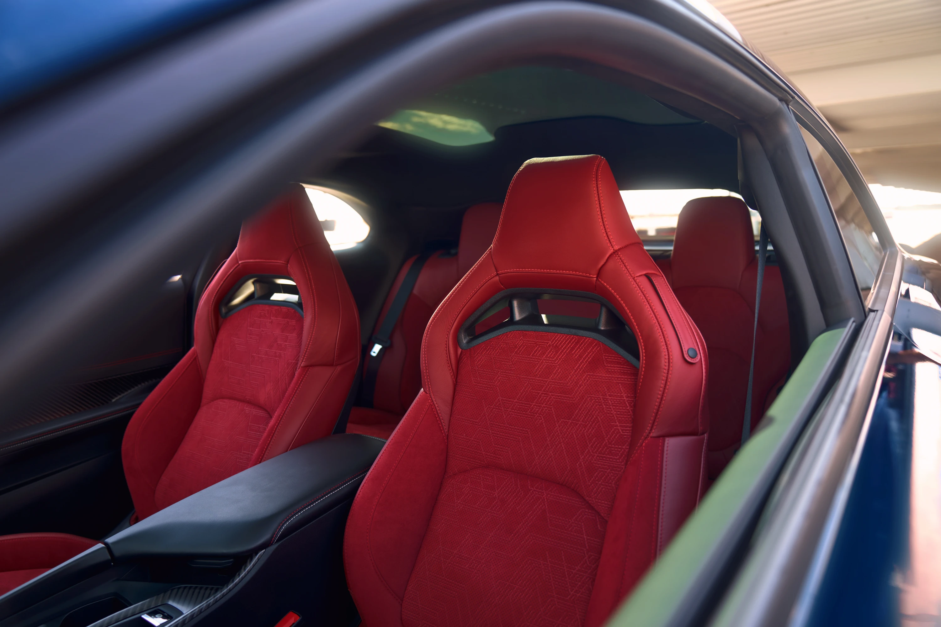 Dodge Charger Daytona R/T AWD 2D frontseats view