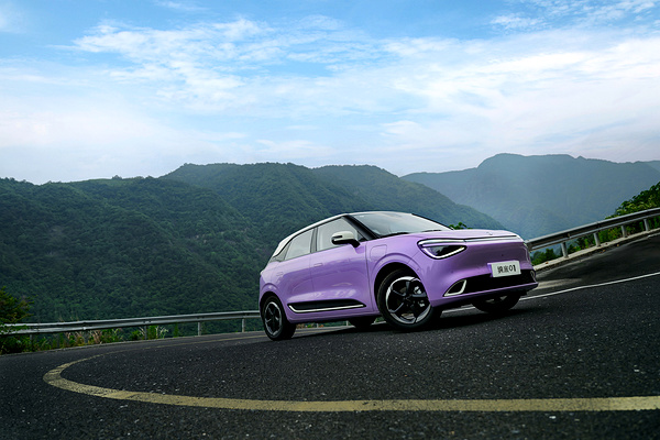Dongfeng Nammi Box 31.4kWh exterior view