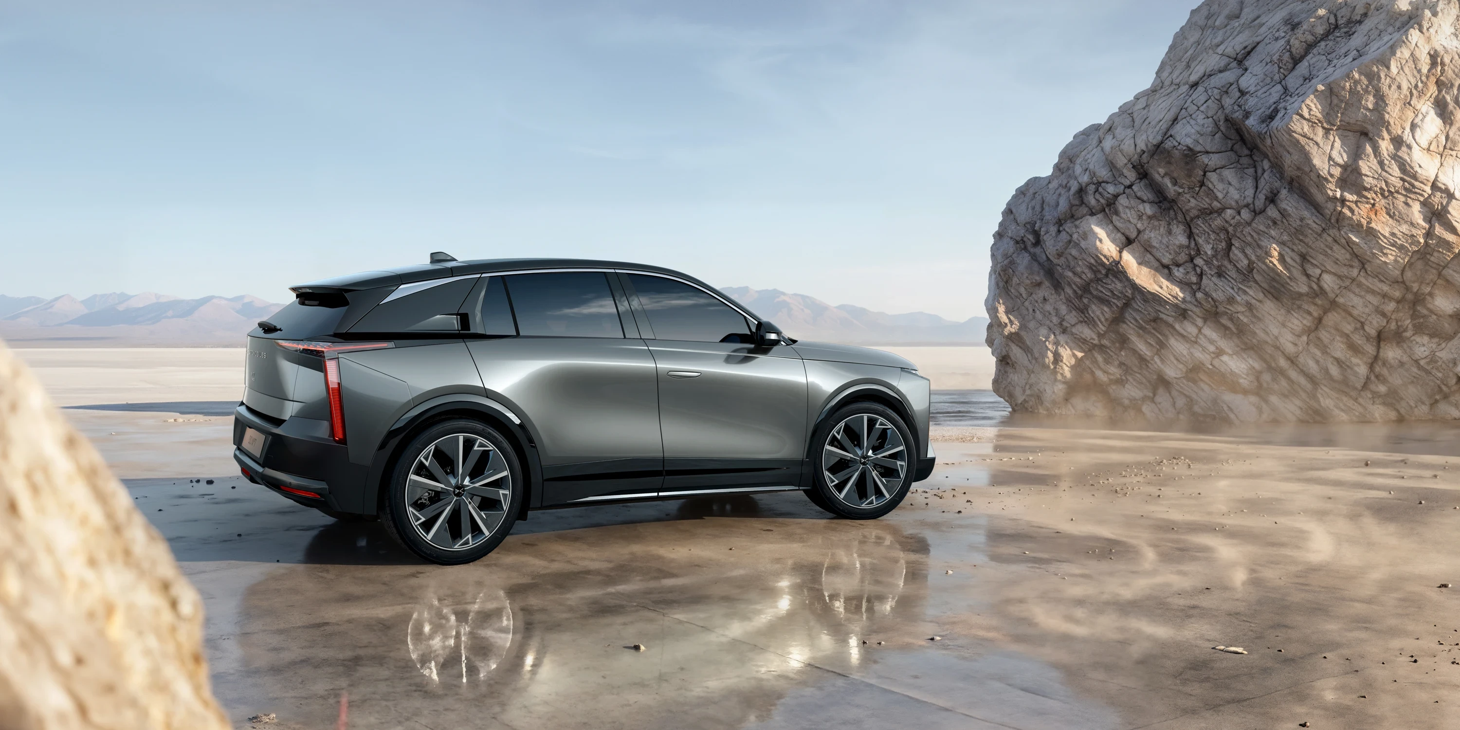 DS N°7 E-Tense FWD exterior view