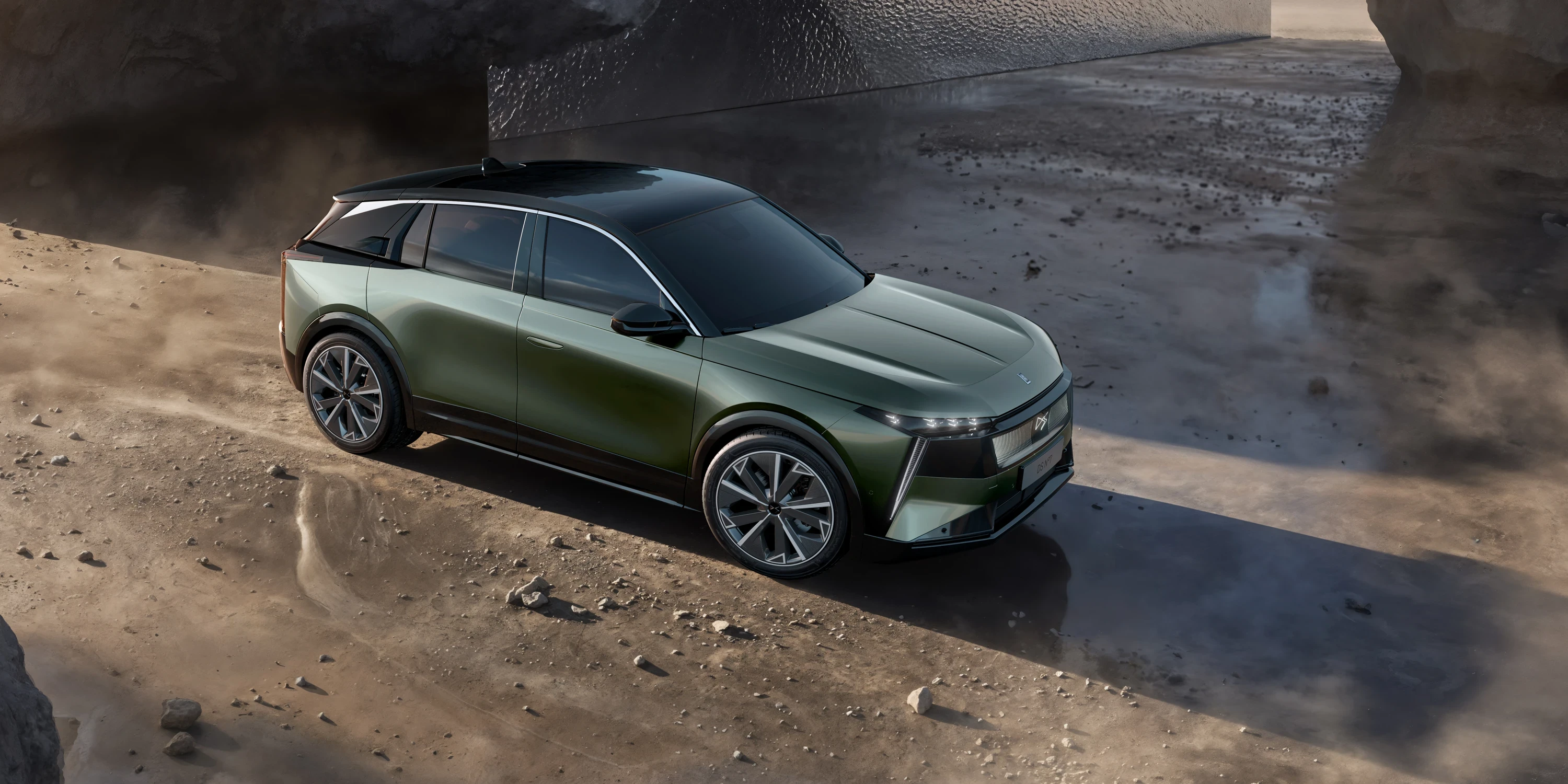 DS N°7 E-Tense FWD exterior view