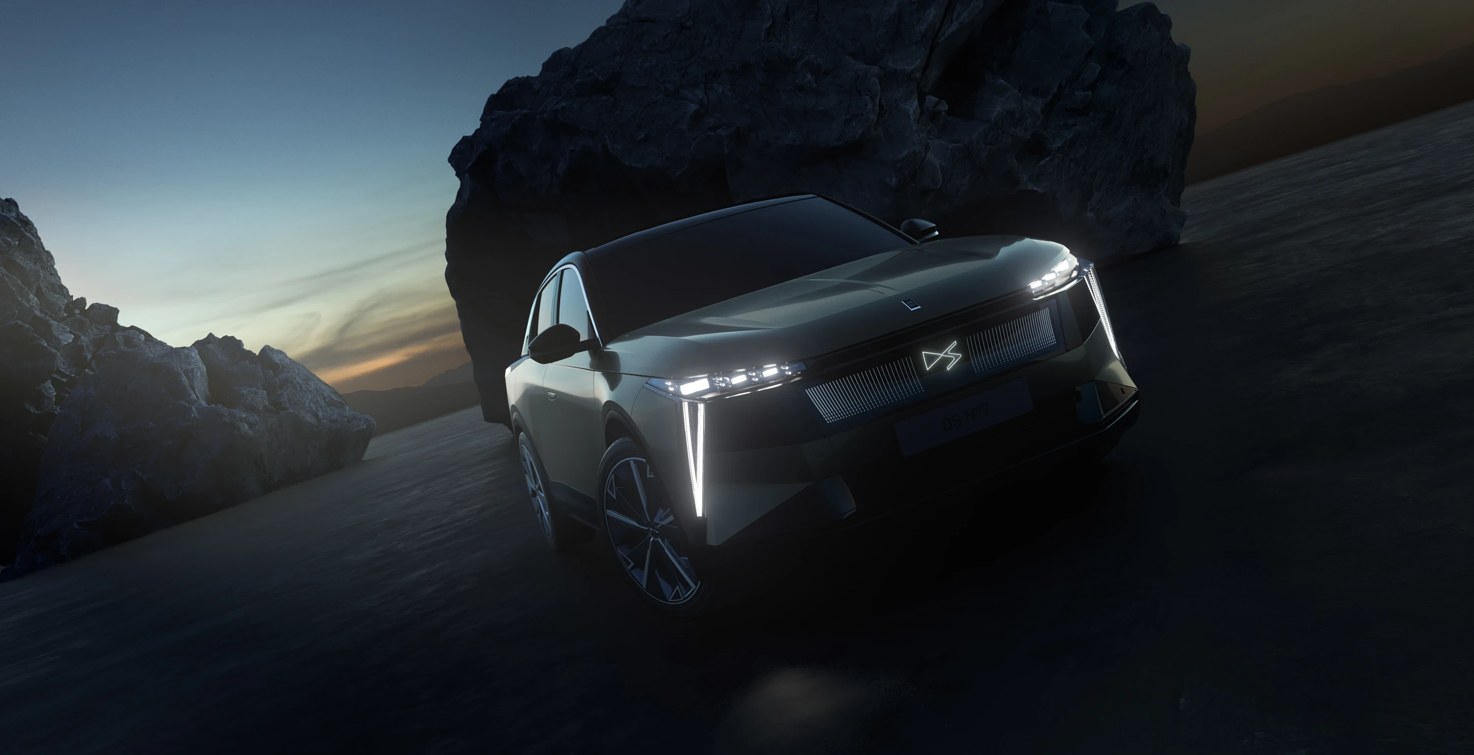 DS N°7 E-Tense FWD Long Range exterior view
