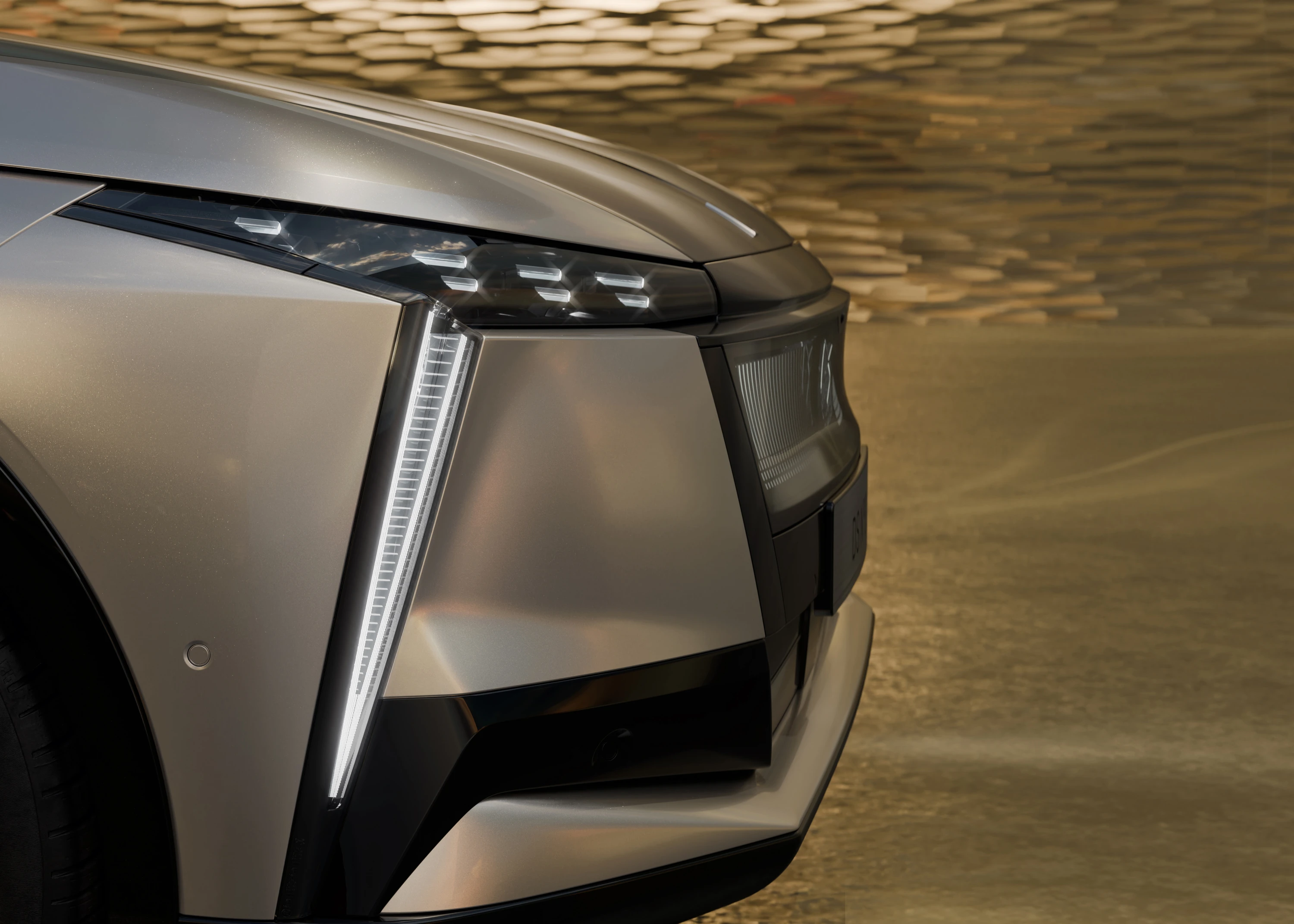 DS N°8 FWD Long Range headlights view