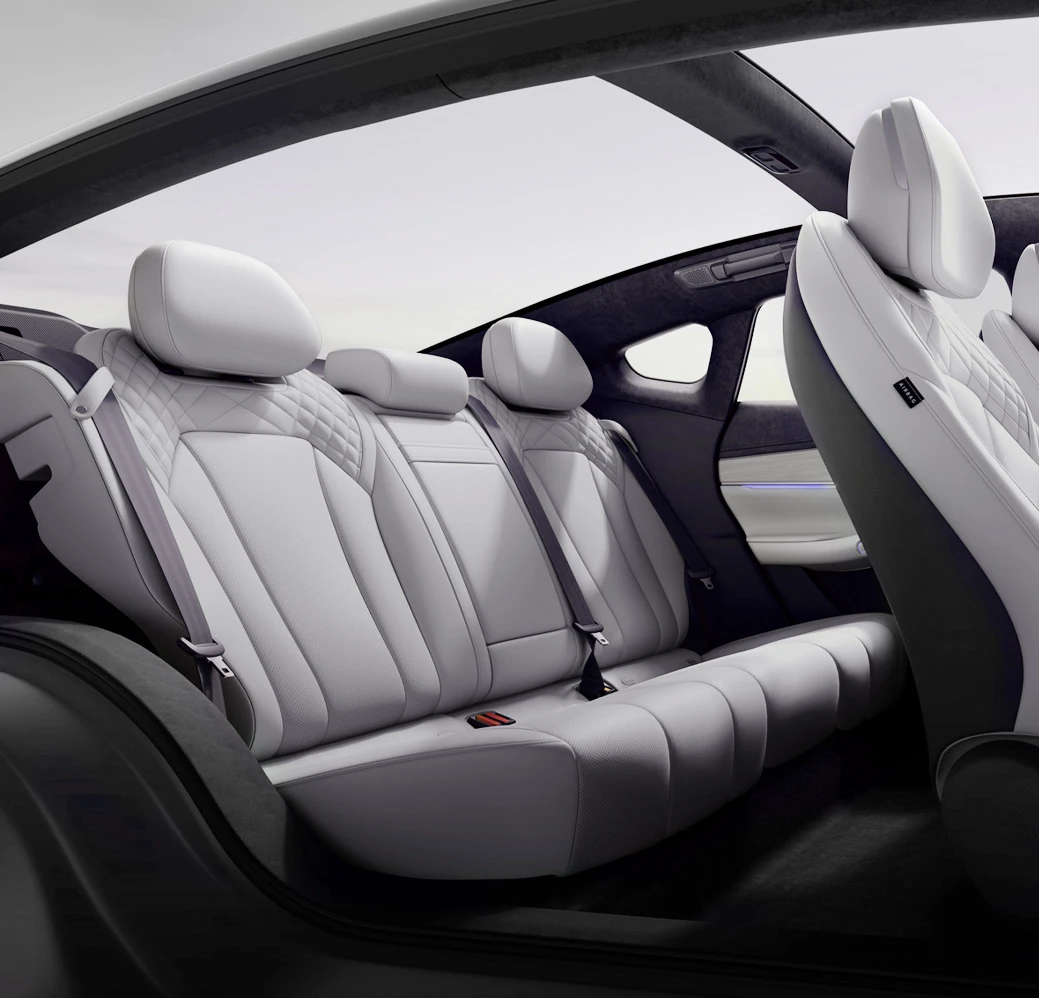 Exlantix ES 100kWh AWD secondrowseats view