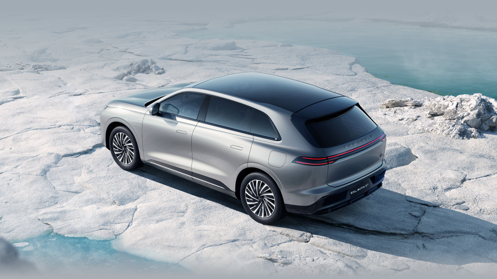 Exlantix ET 100kWh AWD exterior view