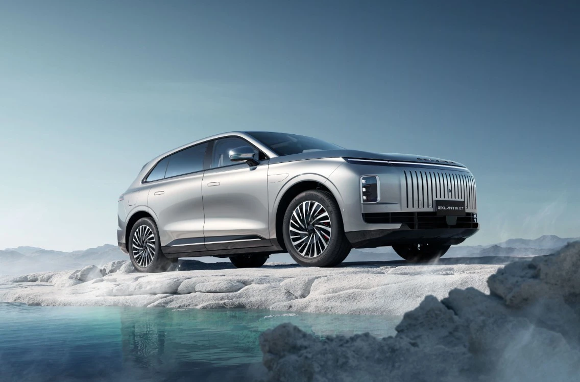 Exlantix ET 77kWh AWD exterior view