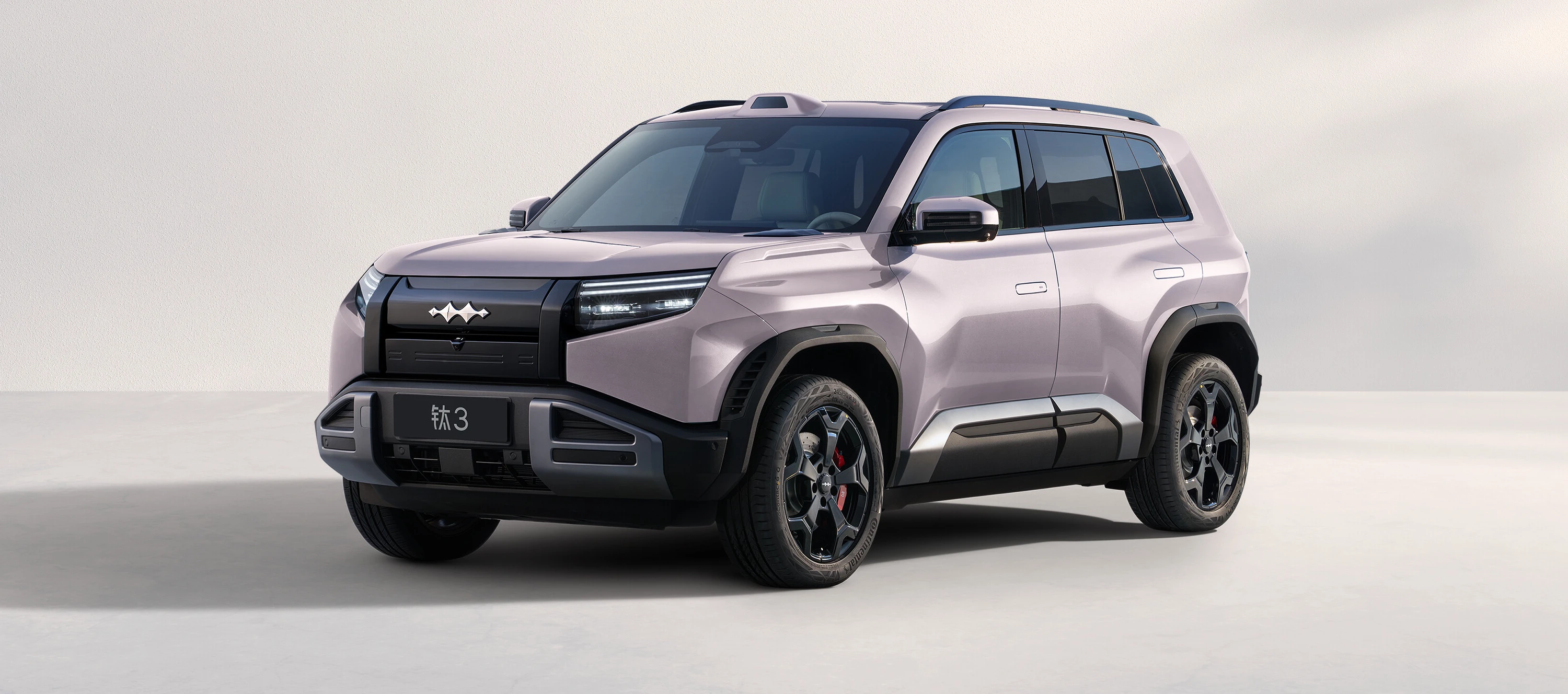 Fangchengbao Tai 3 65 kWh RWD exterior view