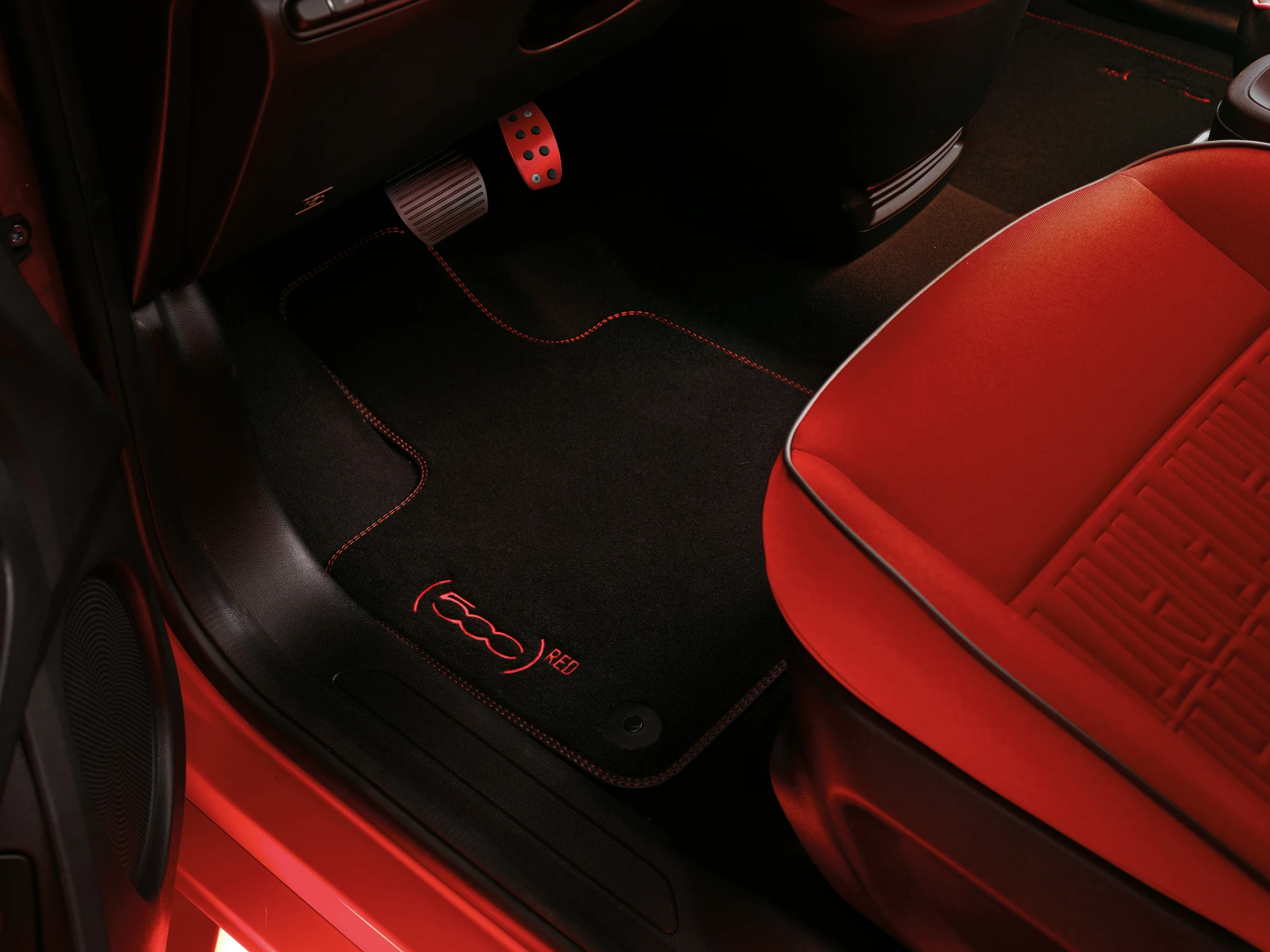 Fiat 500e 42 kWh details view