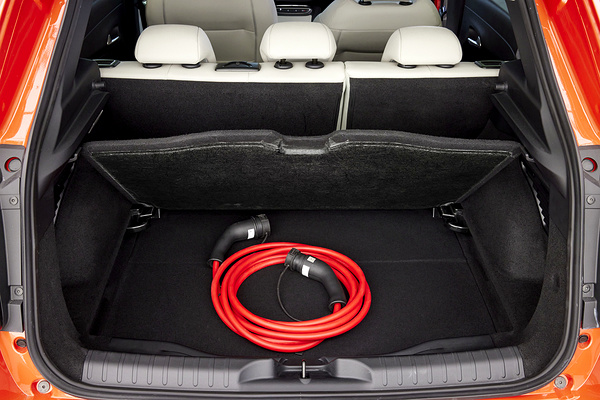 Fiat 600e trunk view