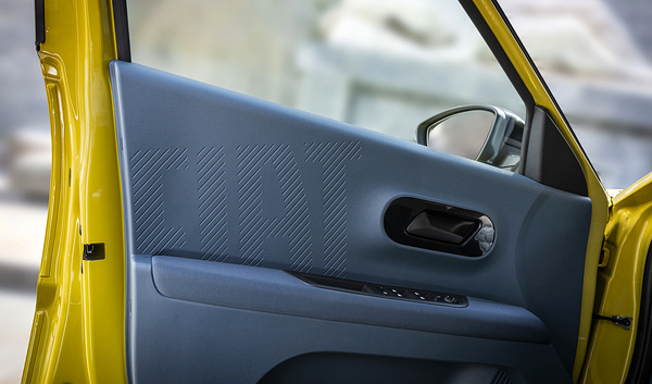 Fiat Grande Panda details view