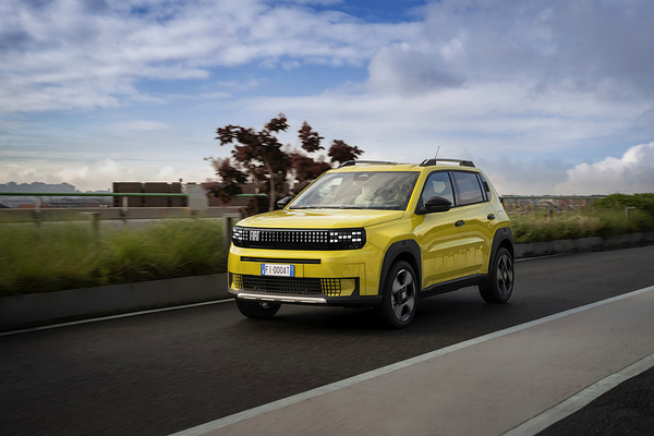 Fiat Grande Panda exterior view