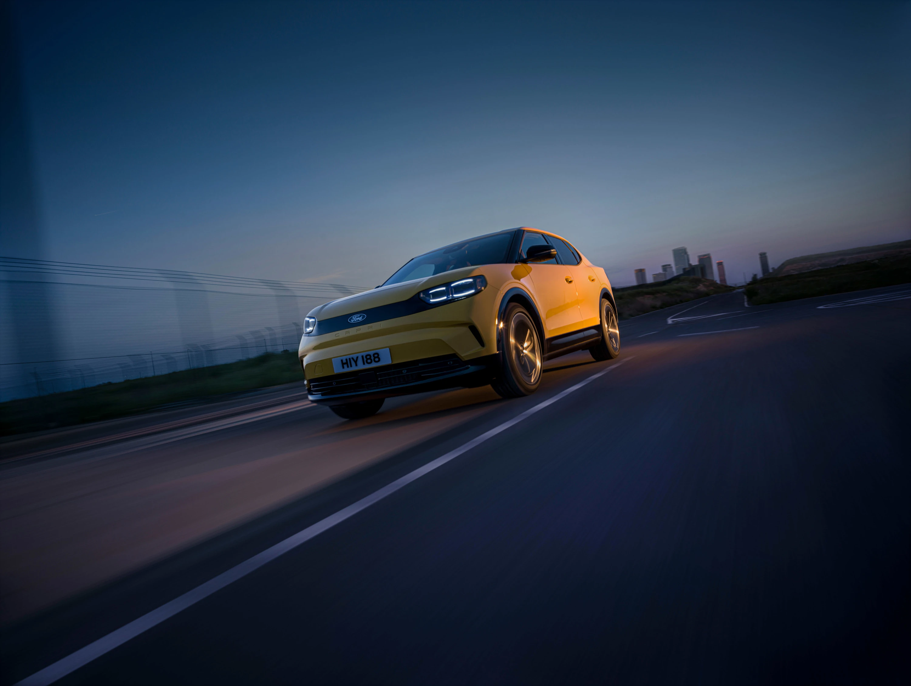 Ford Capri Extended Range AWD exterior view