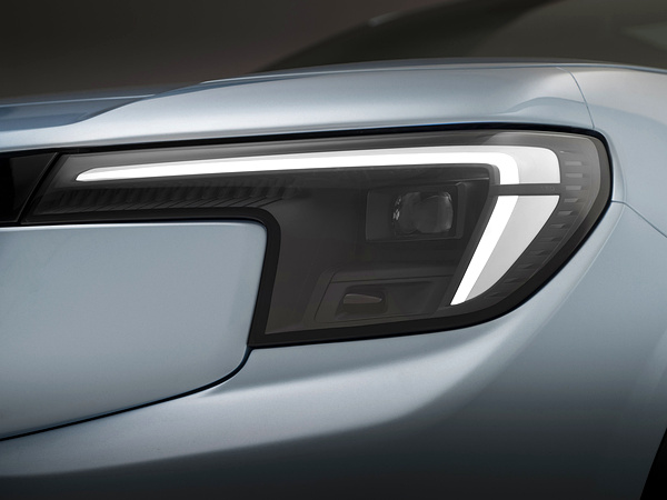 Ford Explorer Standard Range RWD headlights view
