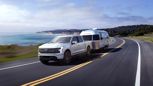 Ford F150 Lightning Extended Range trailer view