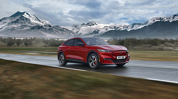 Ford Mustang Mach-E Long Range RWD electric suv