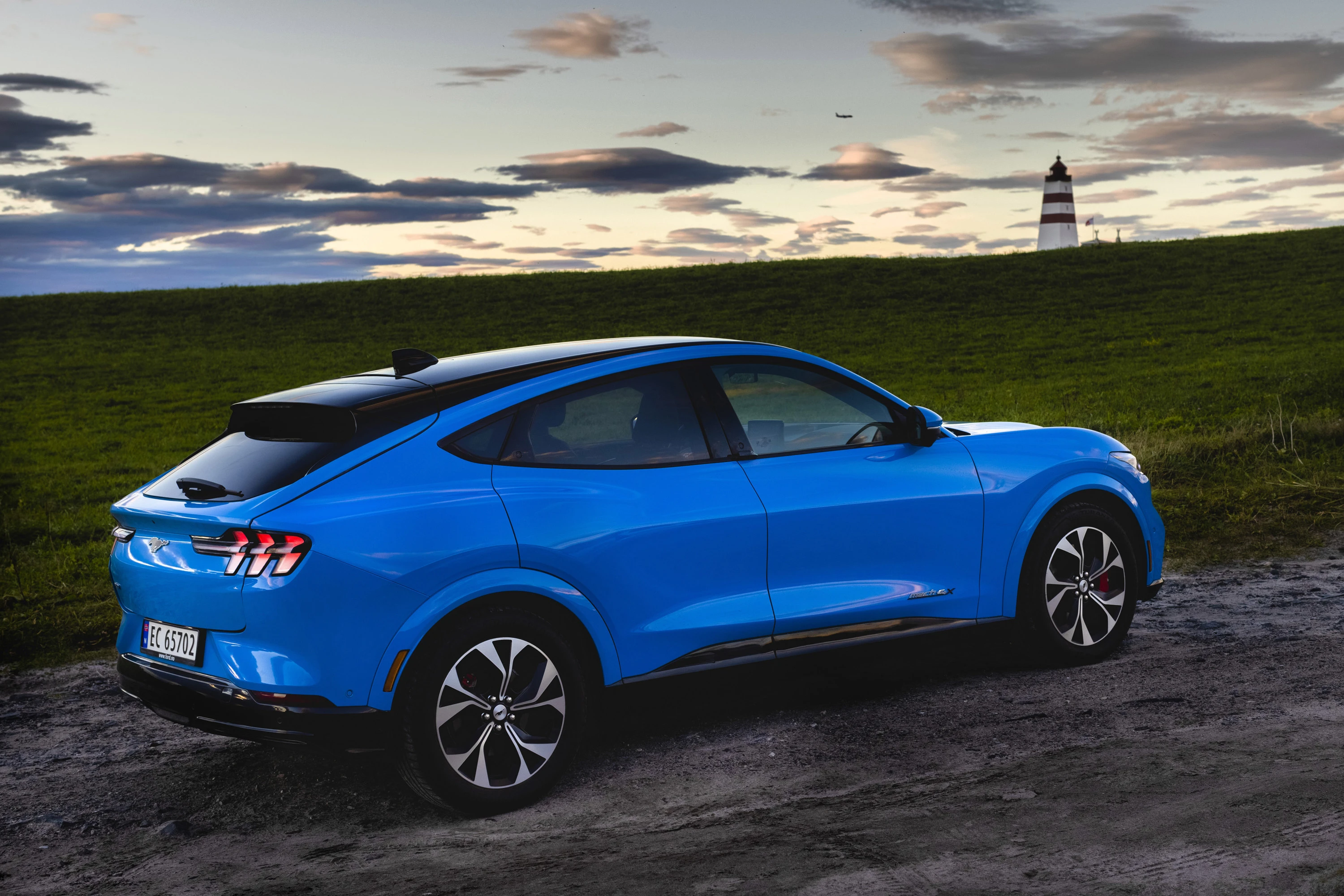 Ford Mustang Mach-E Standard Range AWD exterior view