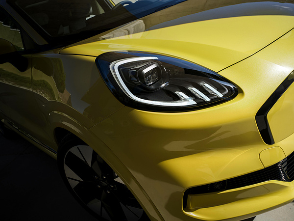Ford Puma Gen-E headlights view