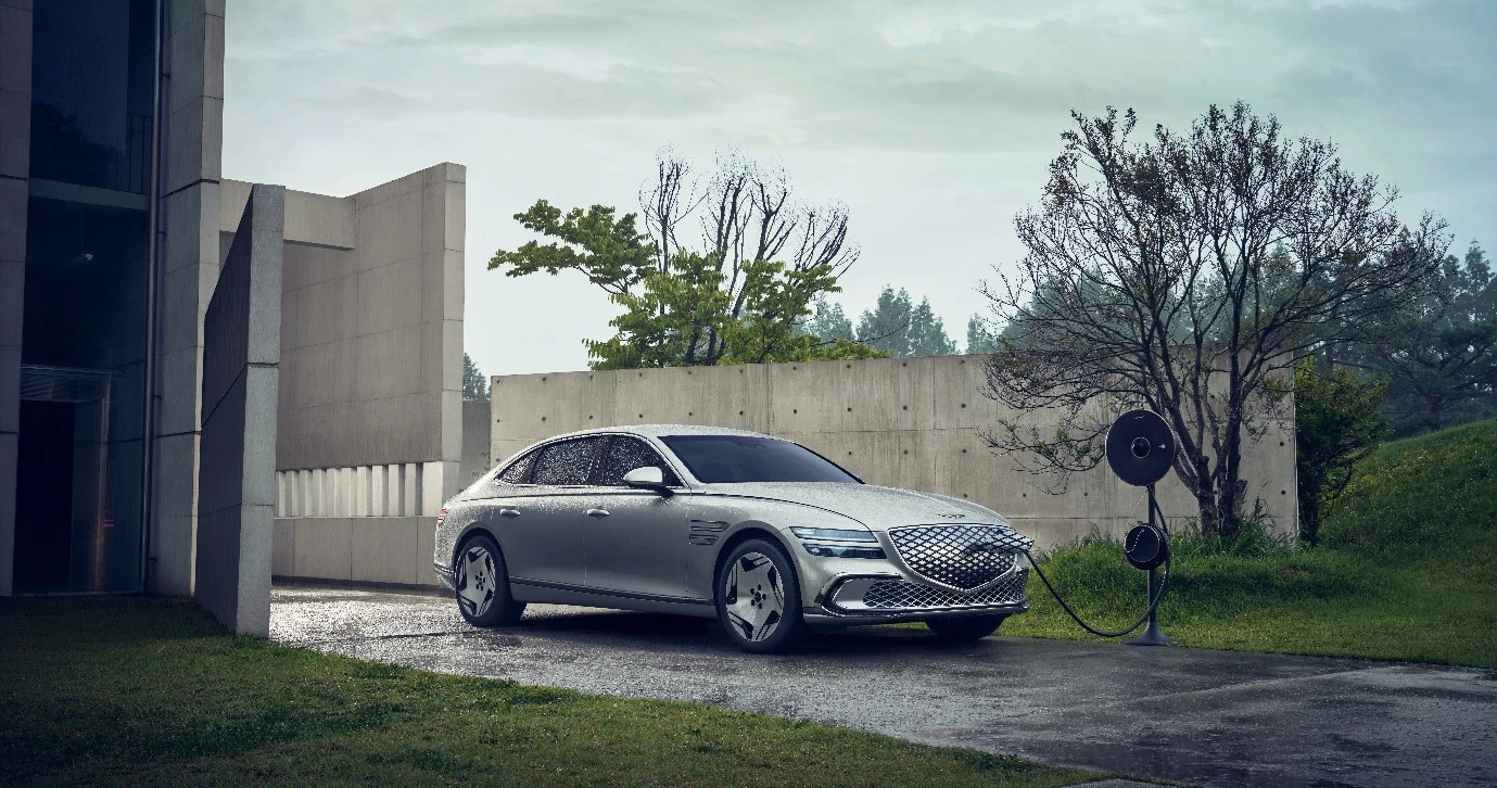 Genesis G80 Electrified AWD 87kWh exterior view