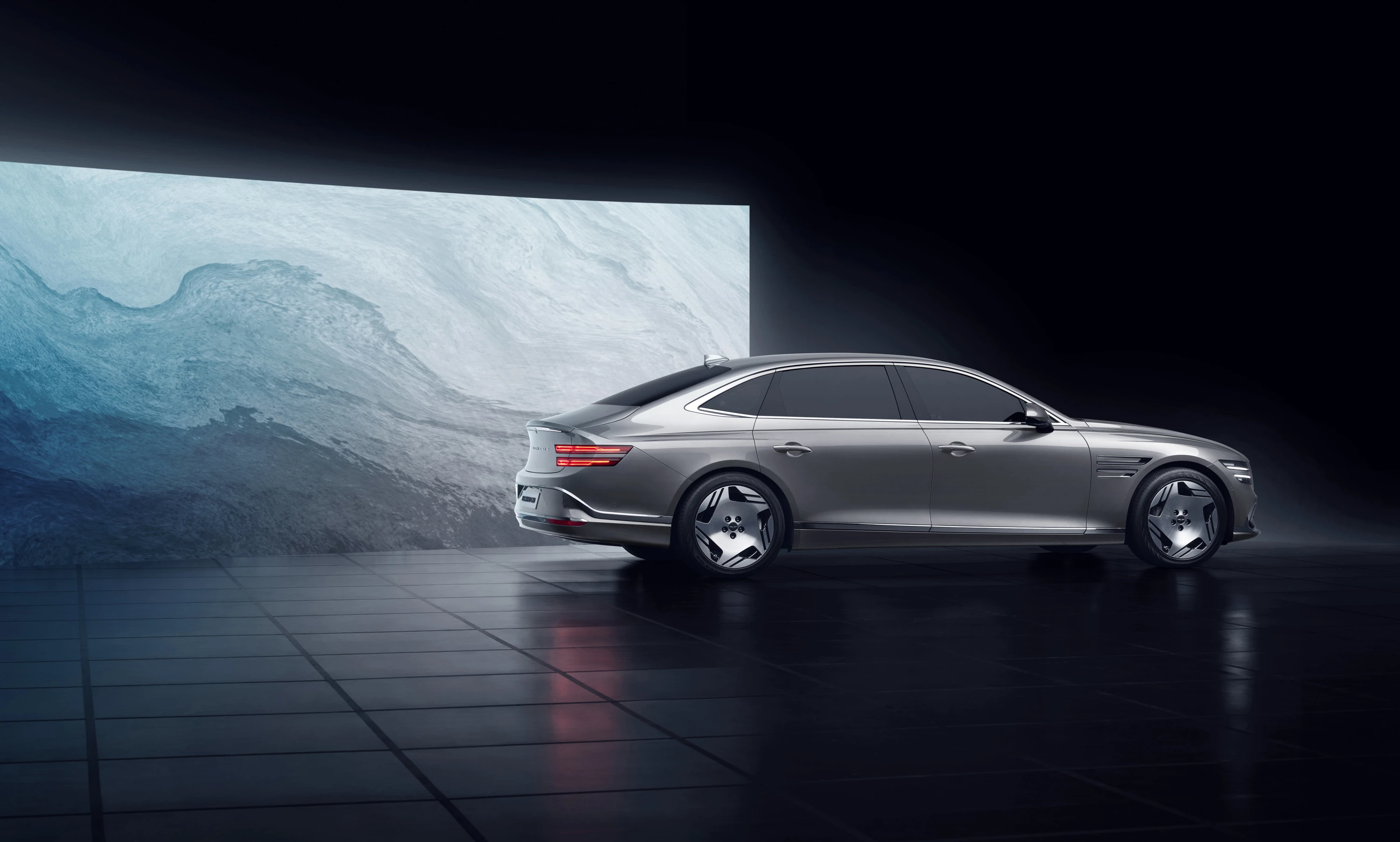 Genesis G80 Electrified AWD 87kWh exterior view