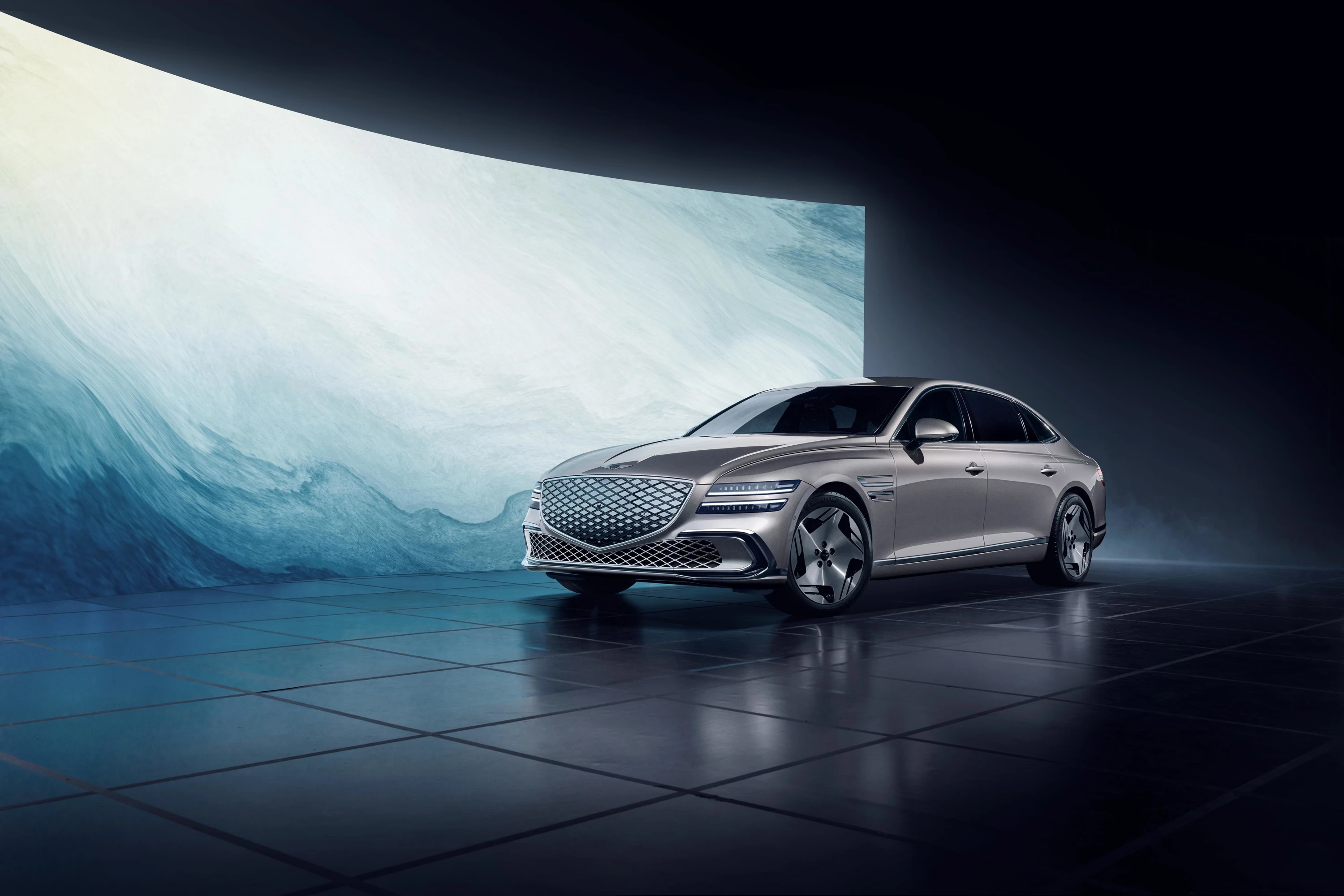 Genesis G80 Electrified AWD 87kWh exterior view