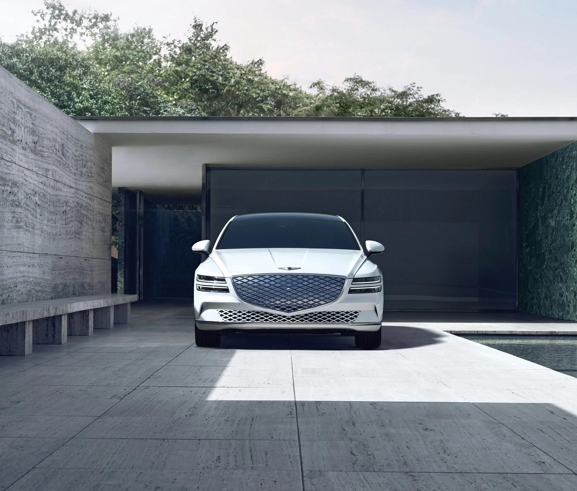 Genesis G80 Electrified AWD 87kWh exterior view