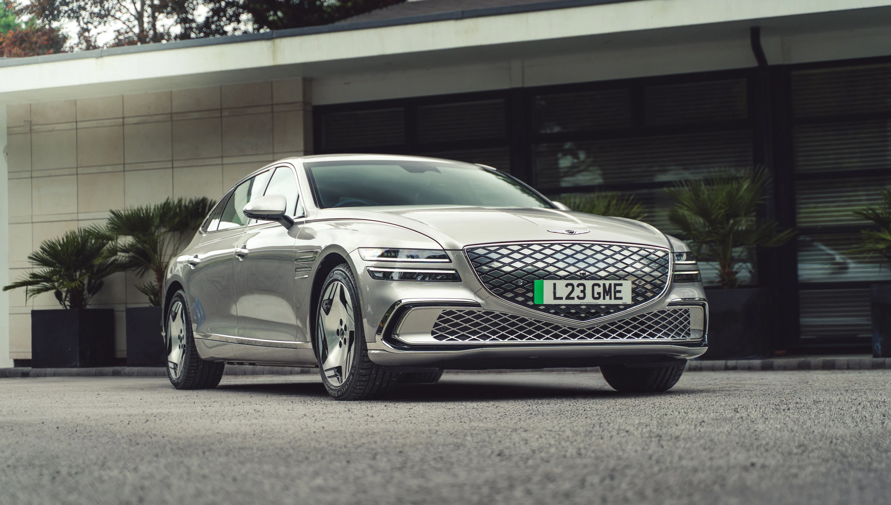 Genesis G80 Electrified AWD 87kWh exterior view