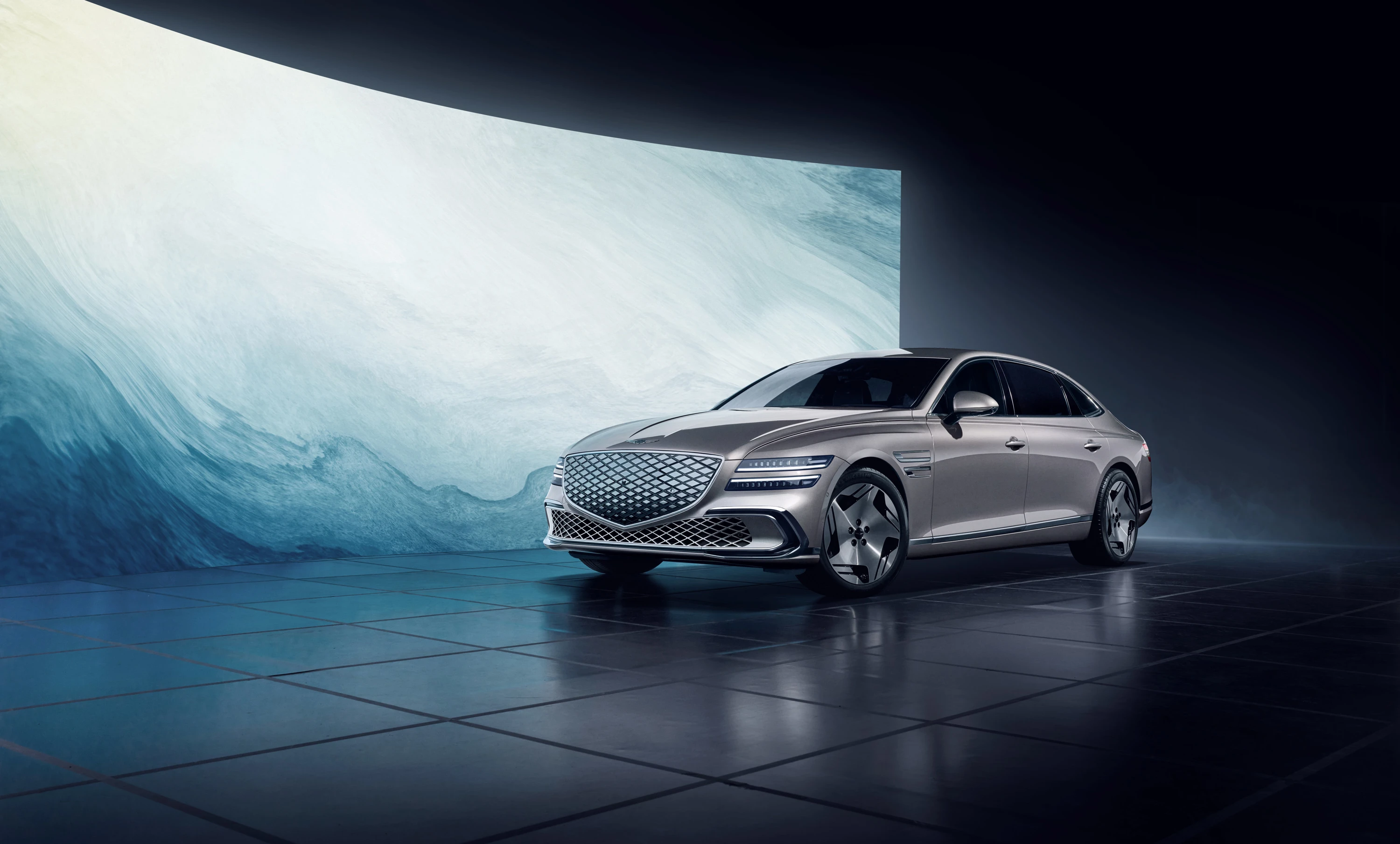 Genesis G80 Electrified AWD 87kWh exterior view