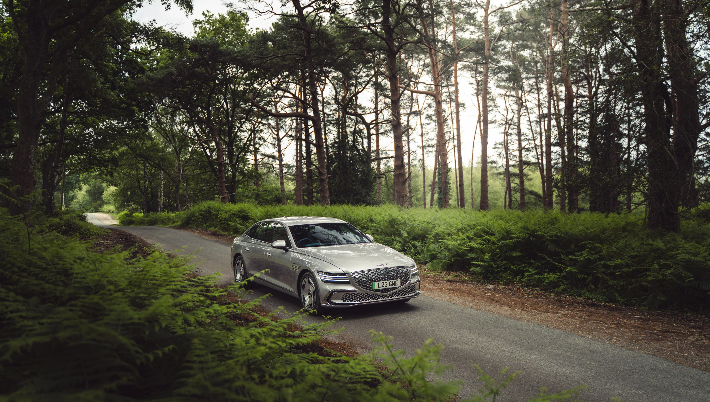 Genesis G80 Electrified AWD 87kWh exterior view