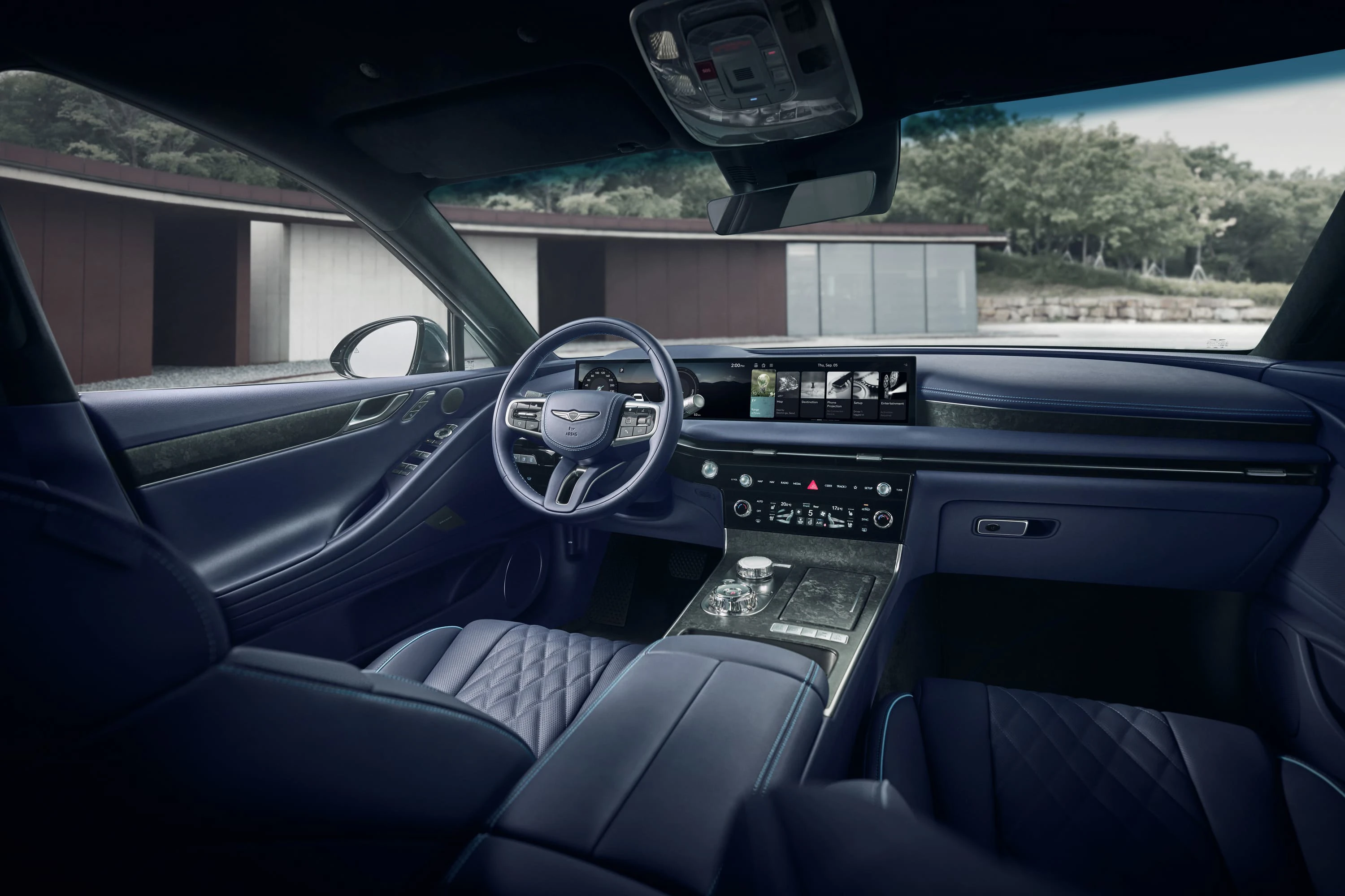 Genesis G80 Electrified AWD 87kWh interior view