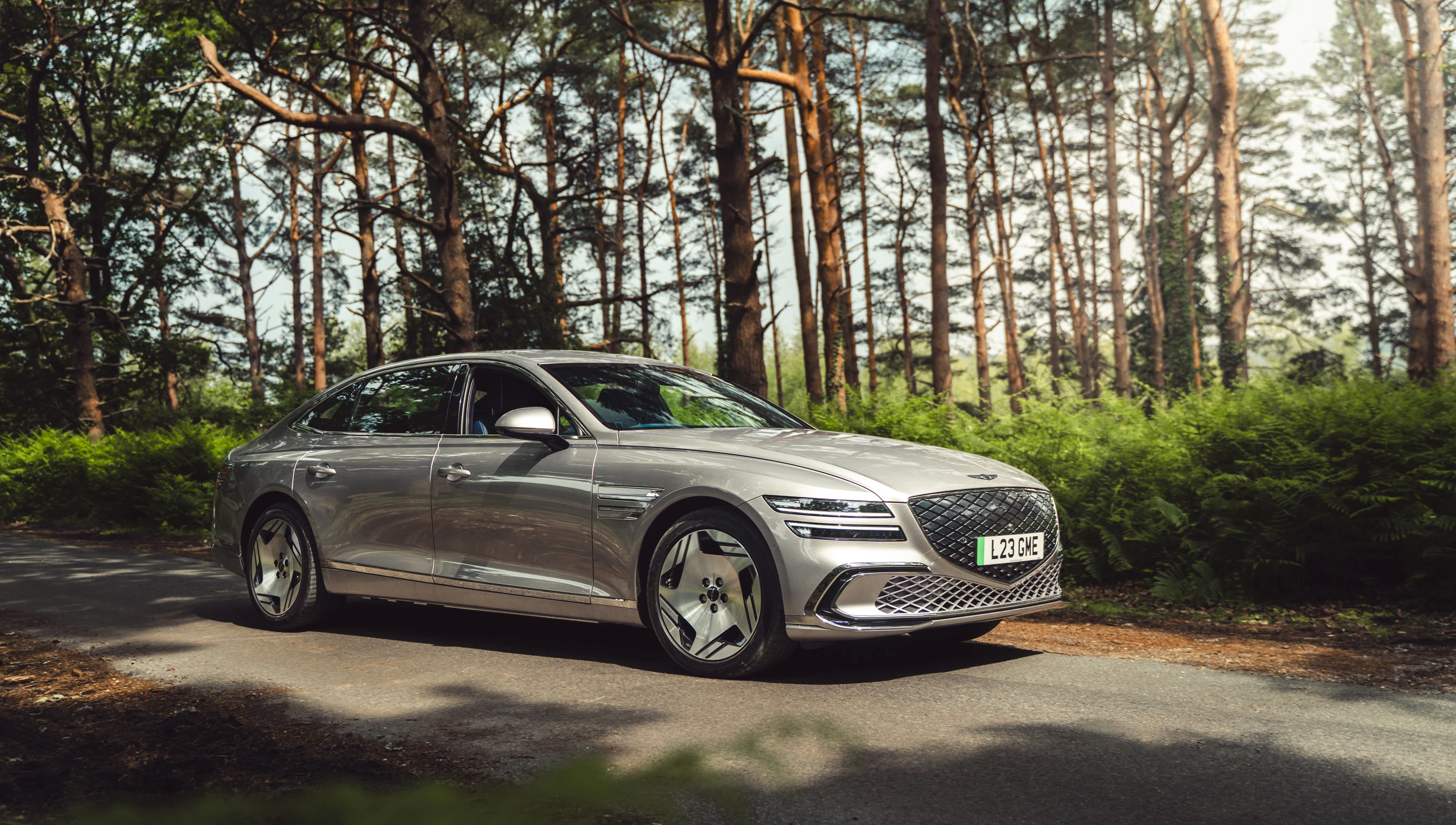 Genesis G80 Electrified AWD 87kWh exterior view