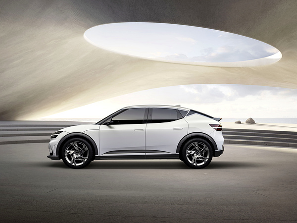 Genesis GV60 AWD exterior view