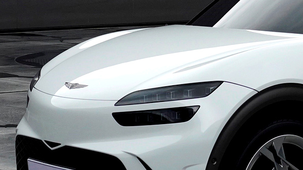 Genesis GV60 AWD headlights view