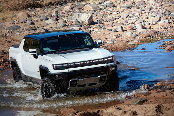 GMC Hummer EV Edition 1 Pickup exterior view