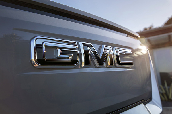 GMC Sierra EV Denali Edition 1 details view