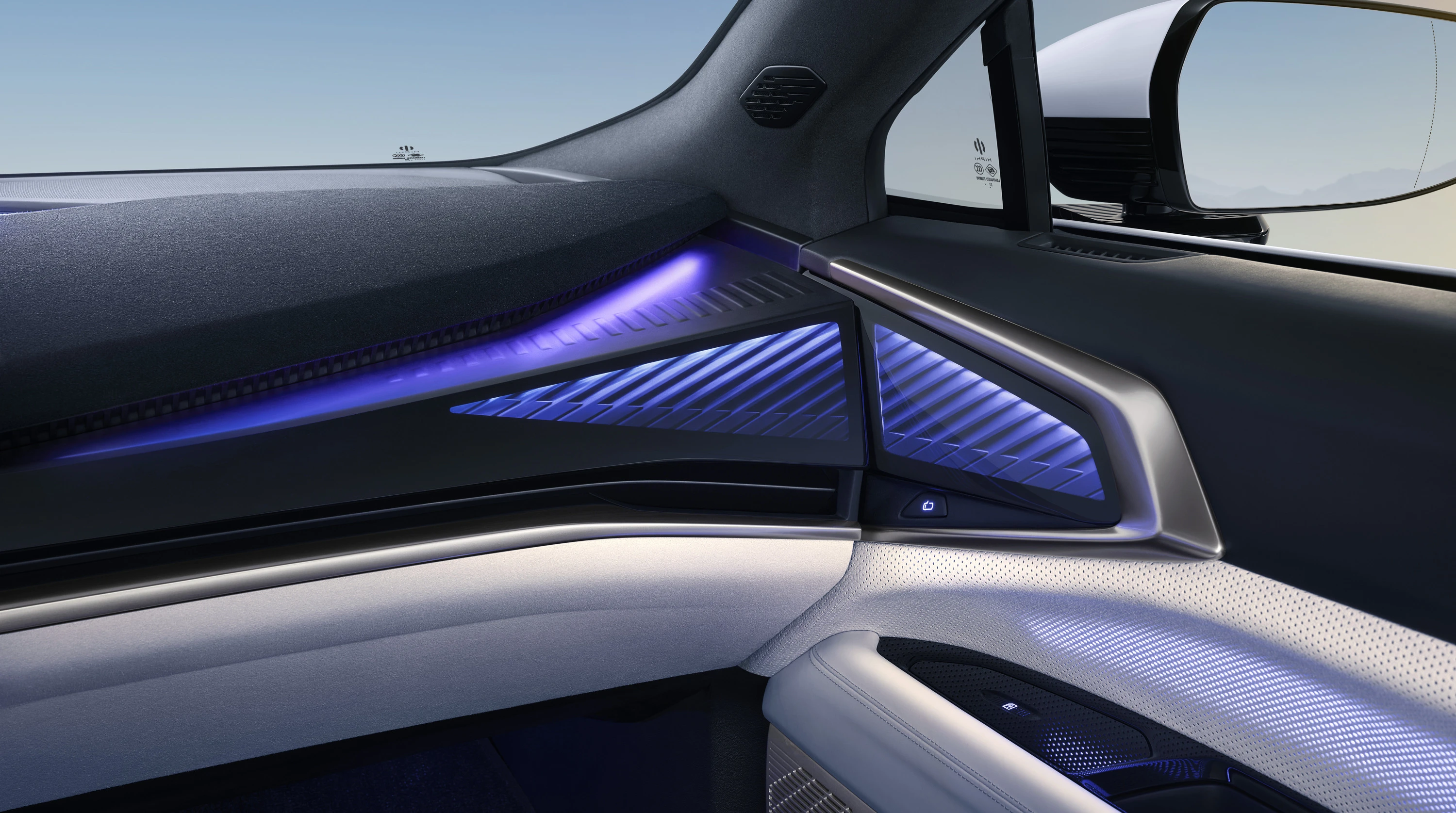 HiPhi Z 5 Seater interior view