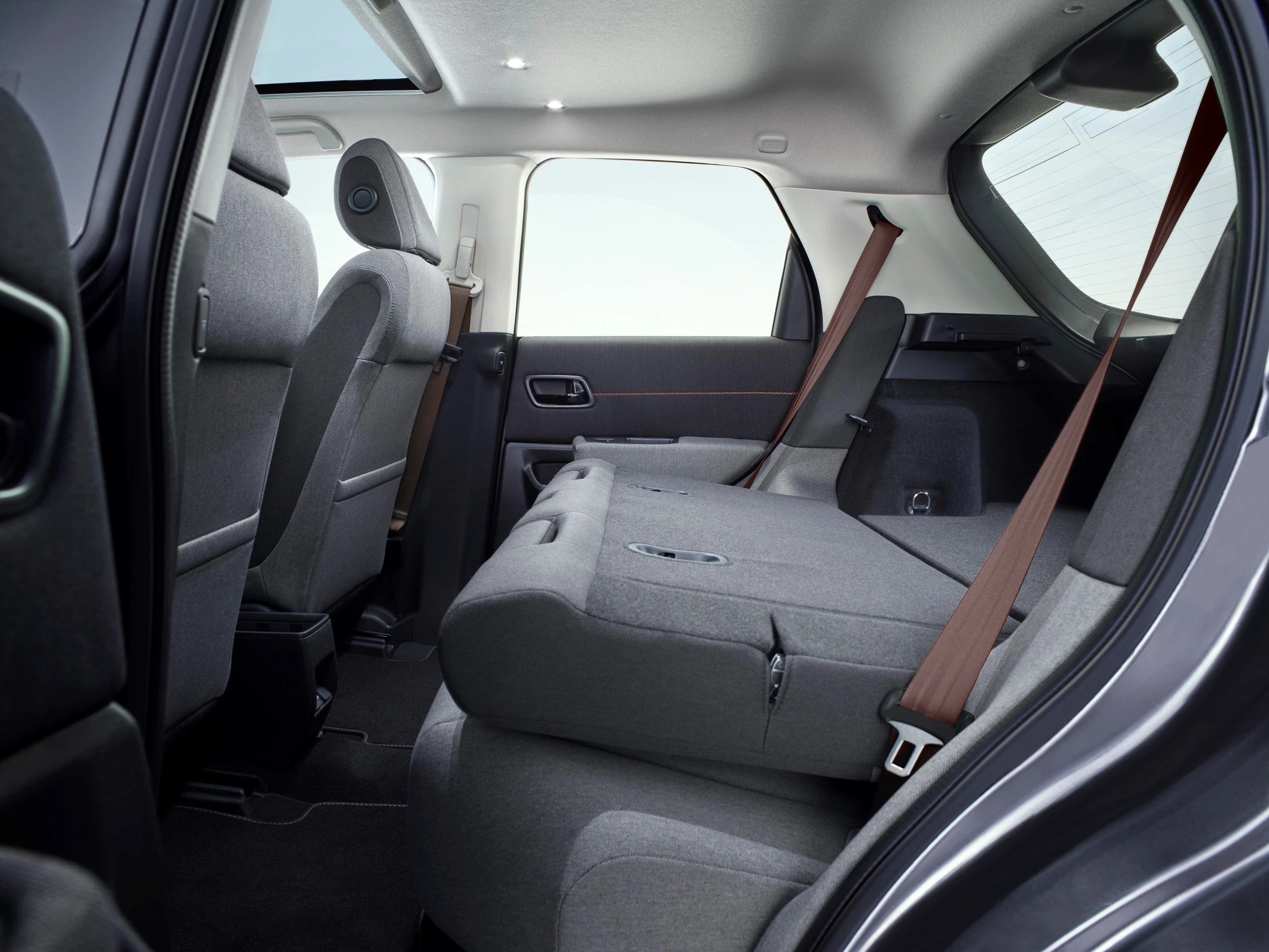 Honda e Advance trunk view