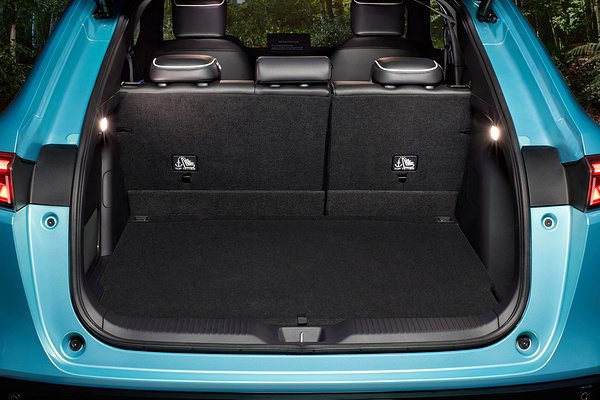 Honda e:Ny1 trunk view