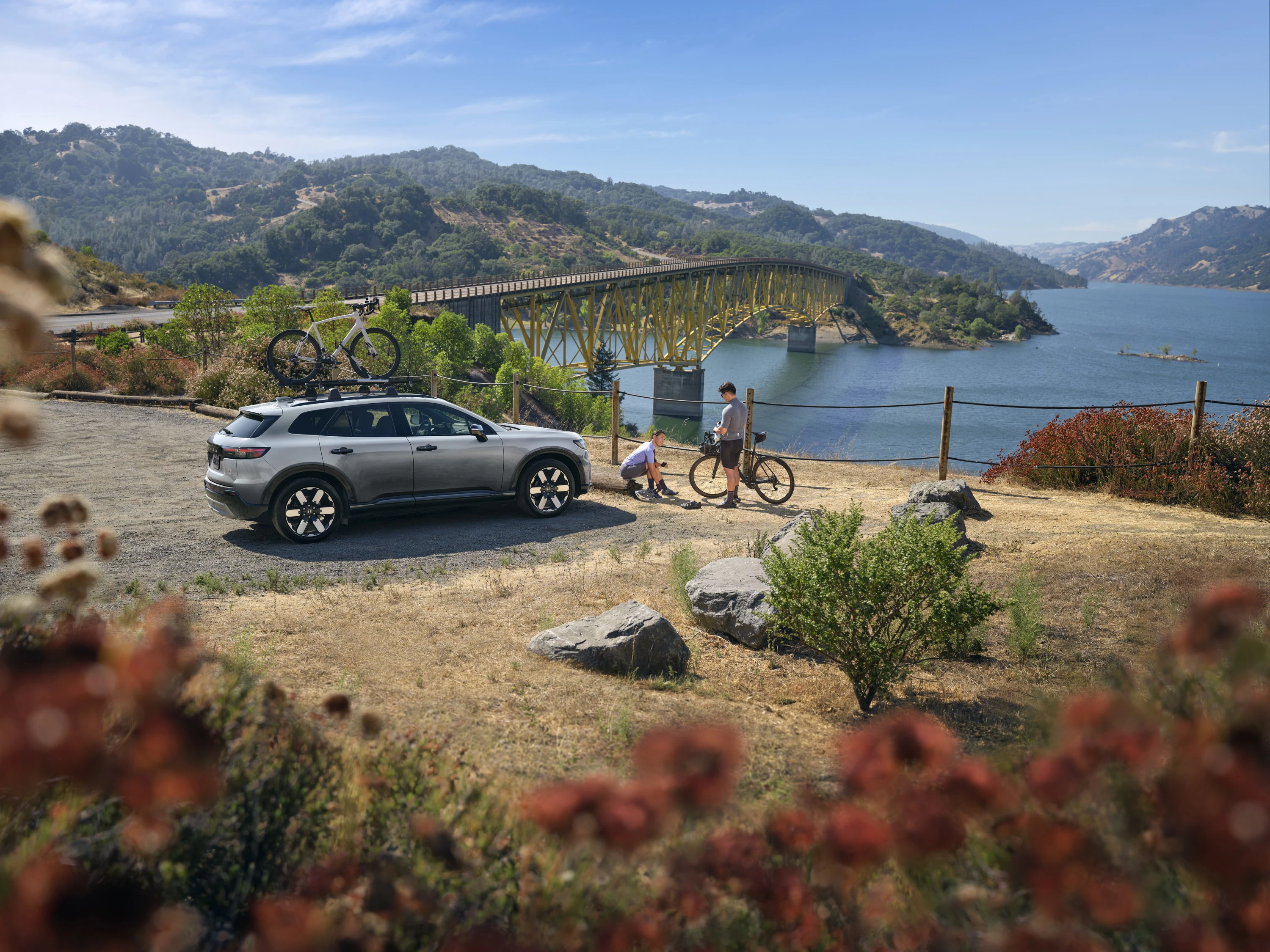 Honda Prologue AWD bikerack view