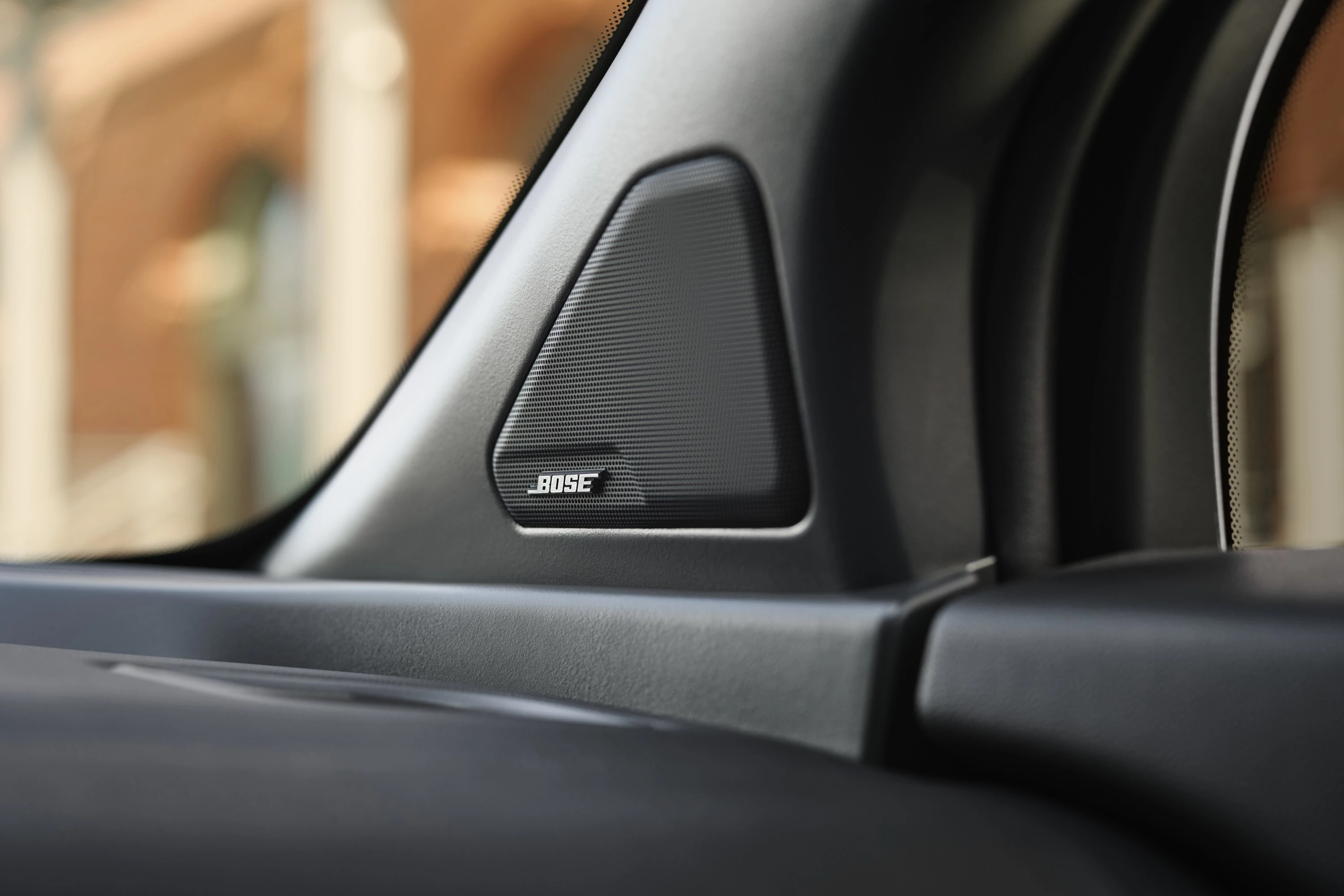 Honda Prologue FWD speaker view