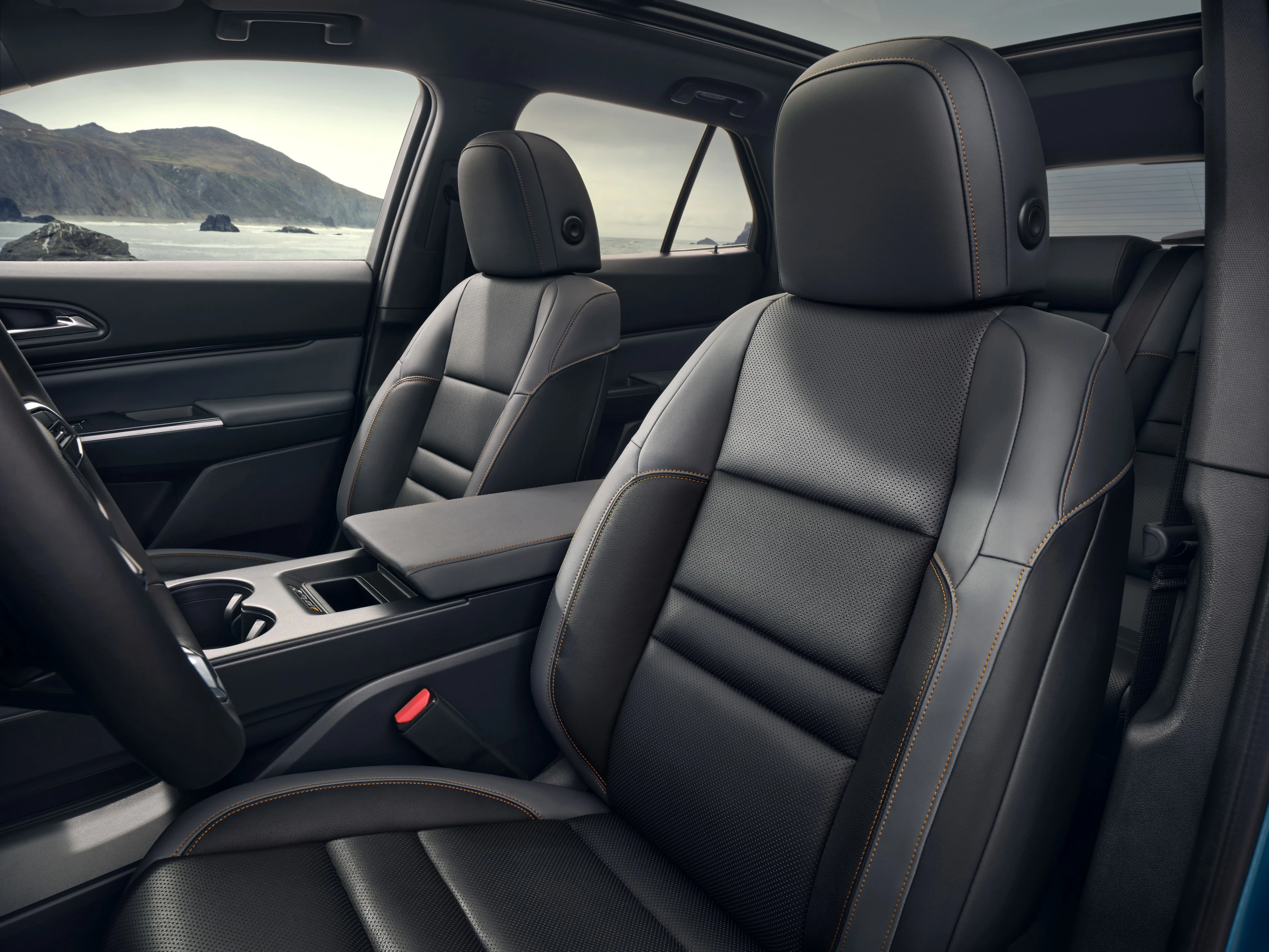 Honda Prologue FWD frontseats view