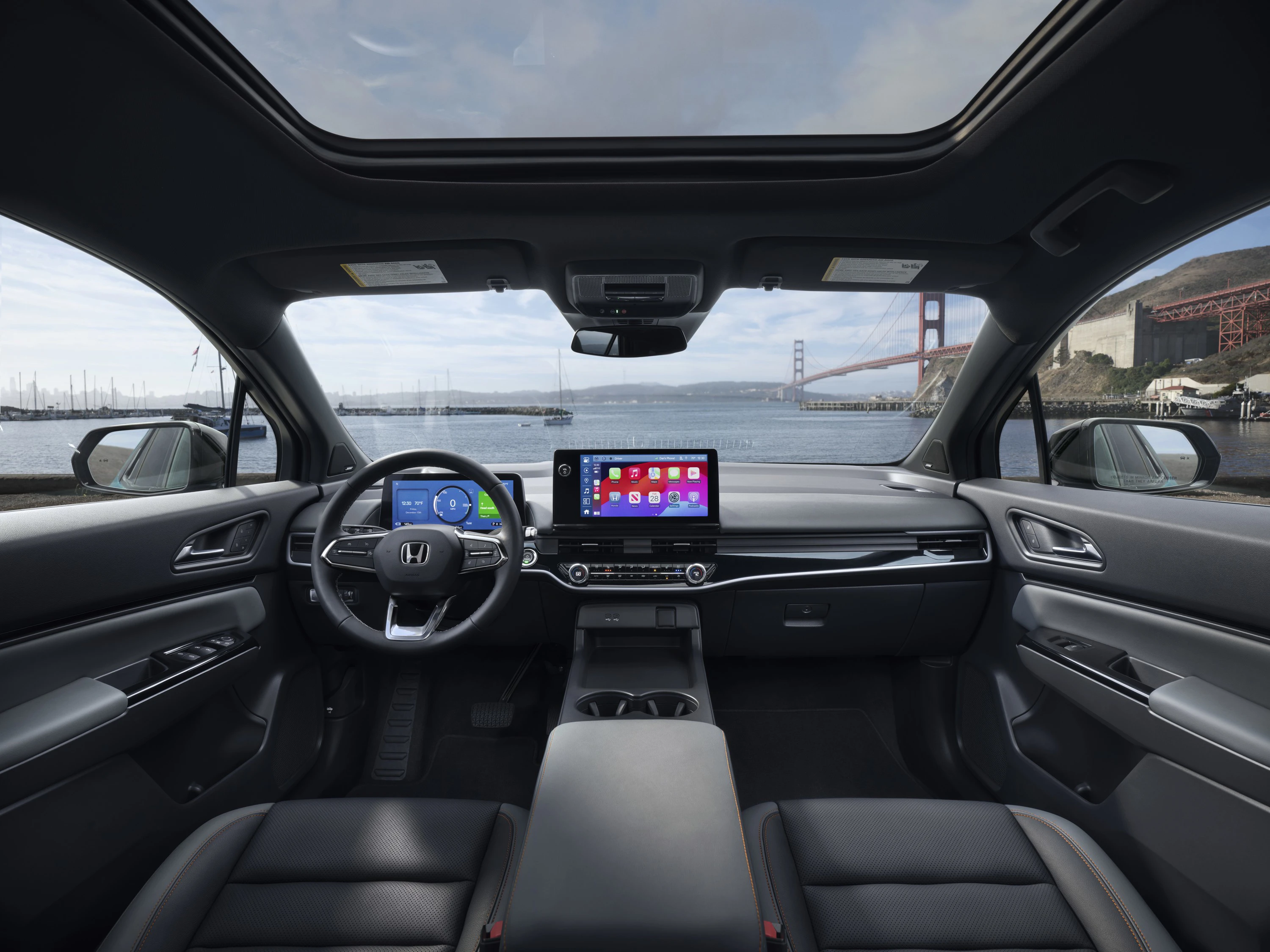Honda Prologue FWD interior view