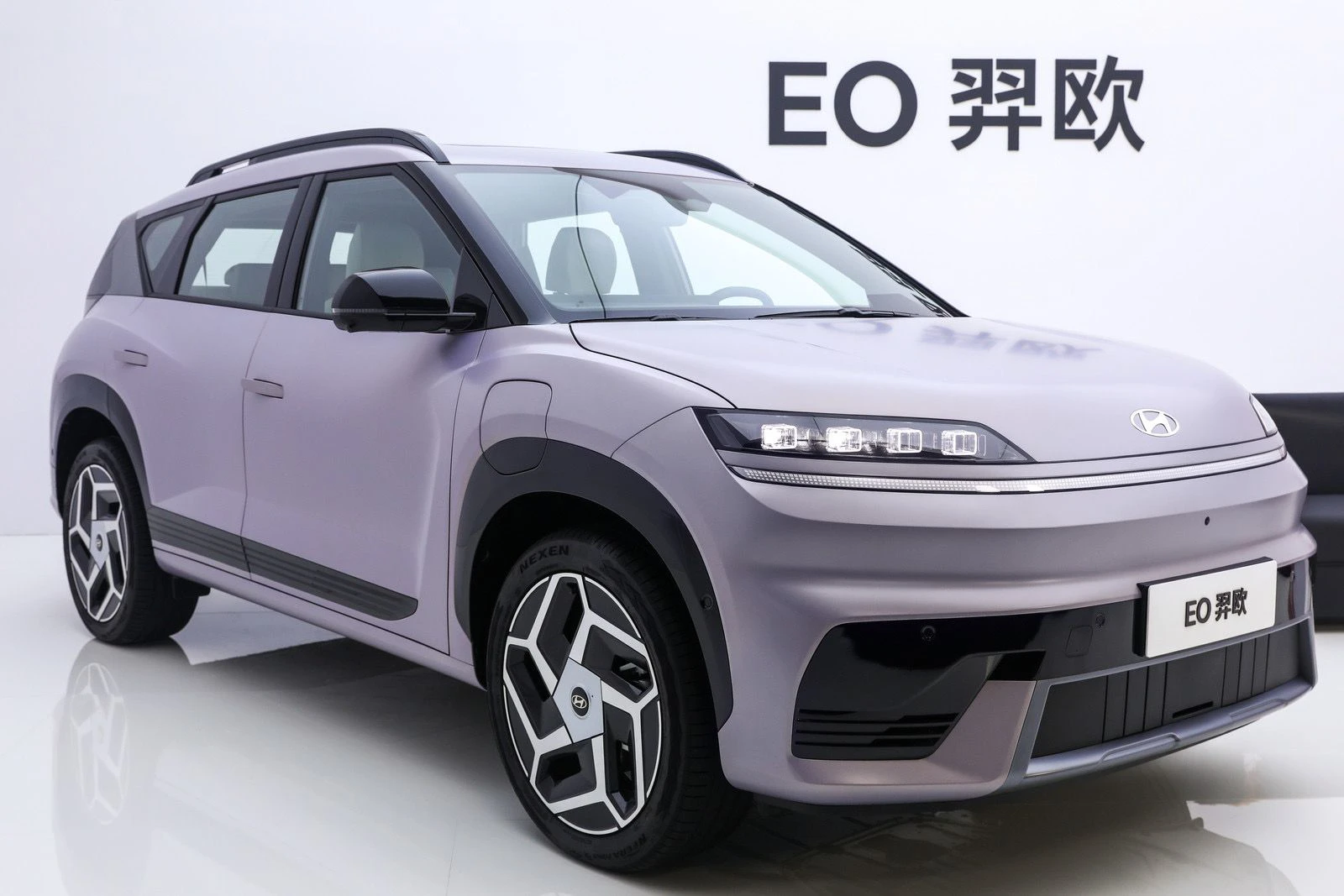 Hyundai Elexio 64.2 kWh FWD exterior view