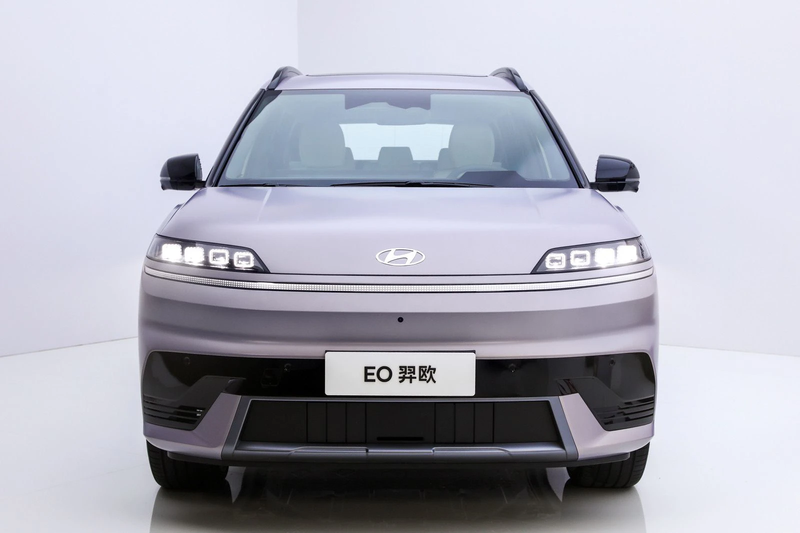 Hyundai Elexio 88.1 kWh FWD headlights view