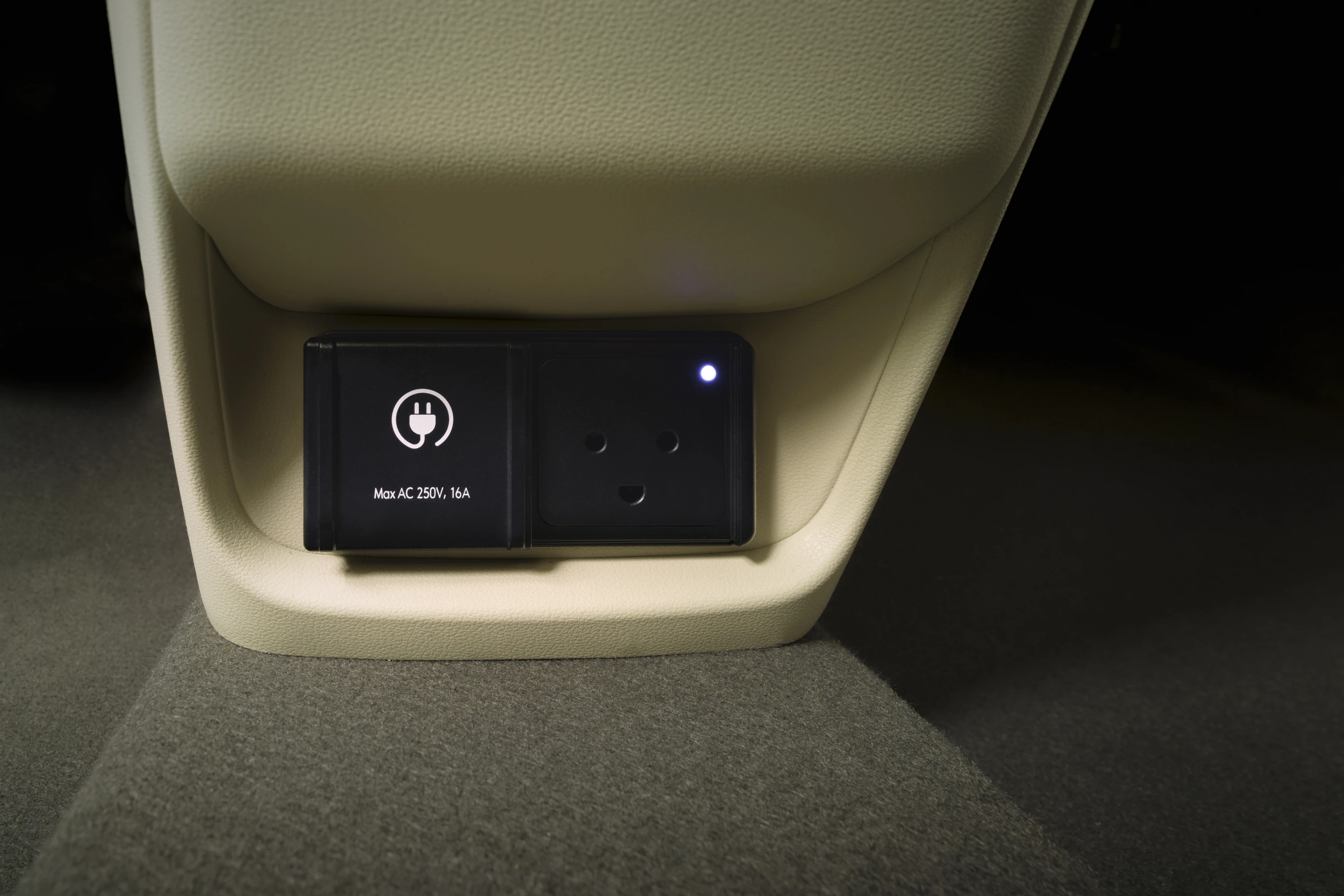 Hyundai INSTER Long Range v2l view
