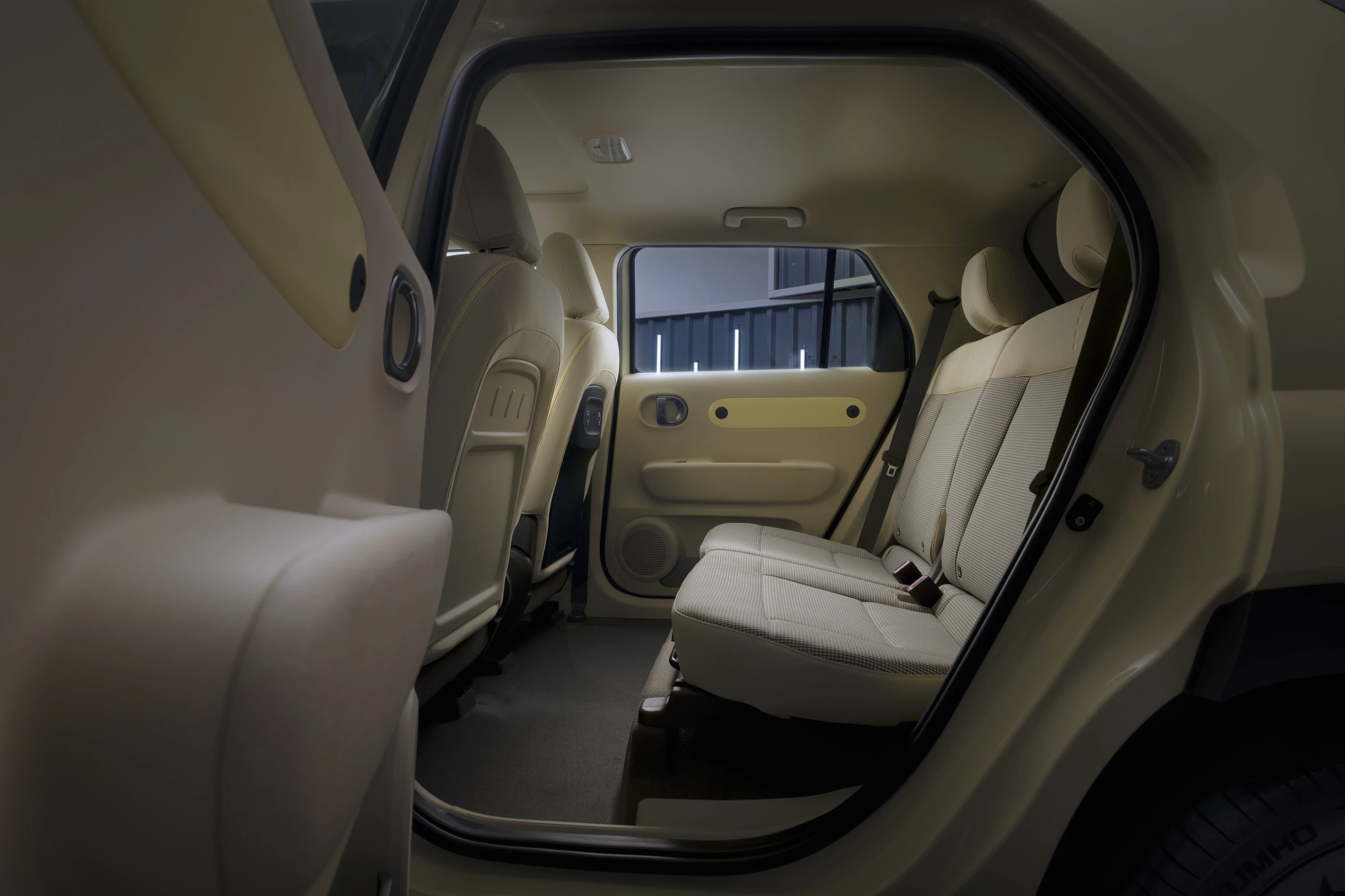 Hyundai INSTER Long Range secondrowseats view