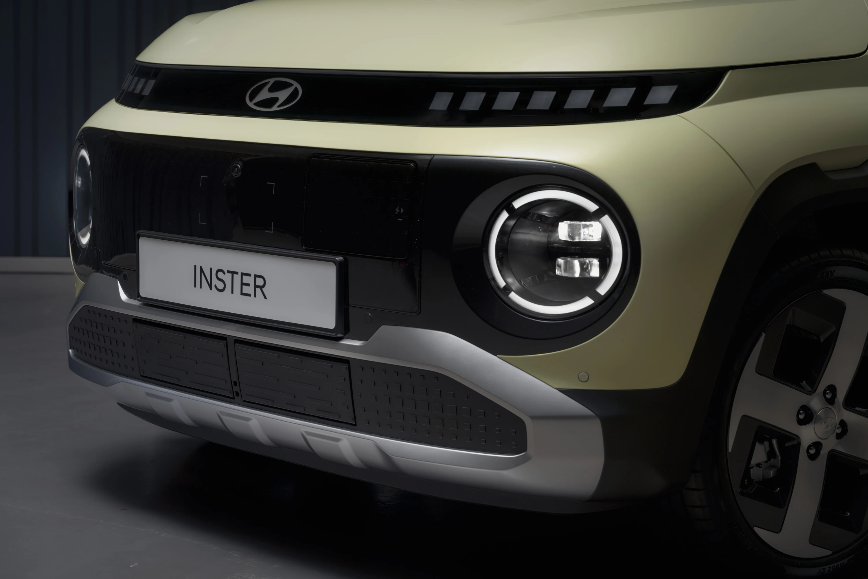 Hyundai INSTER Long Range headlights view