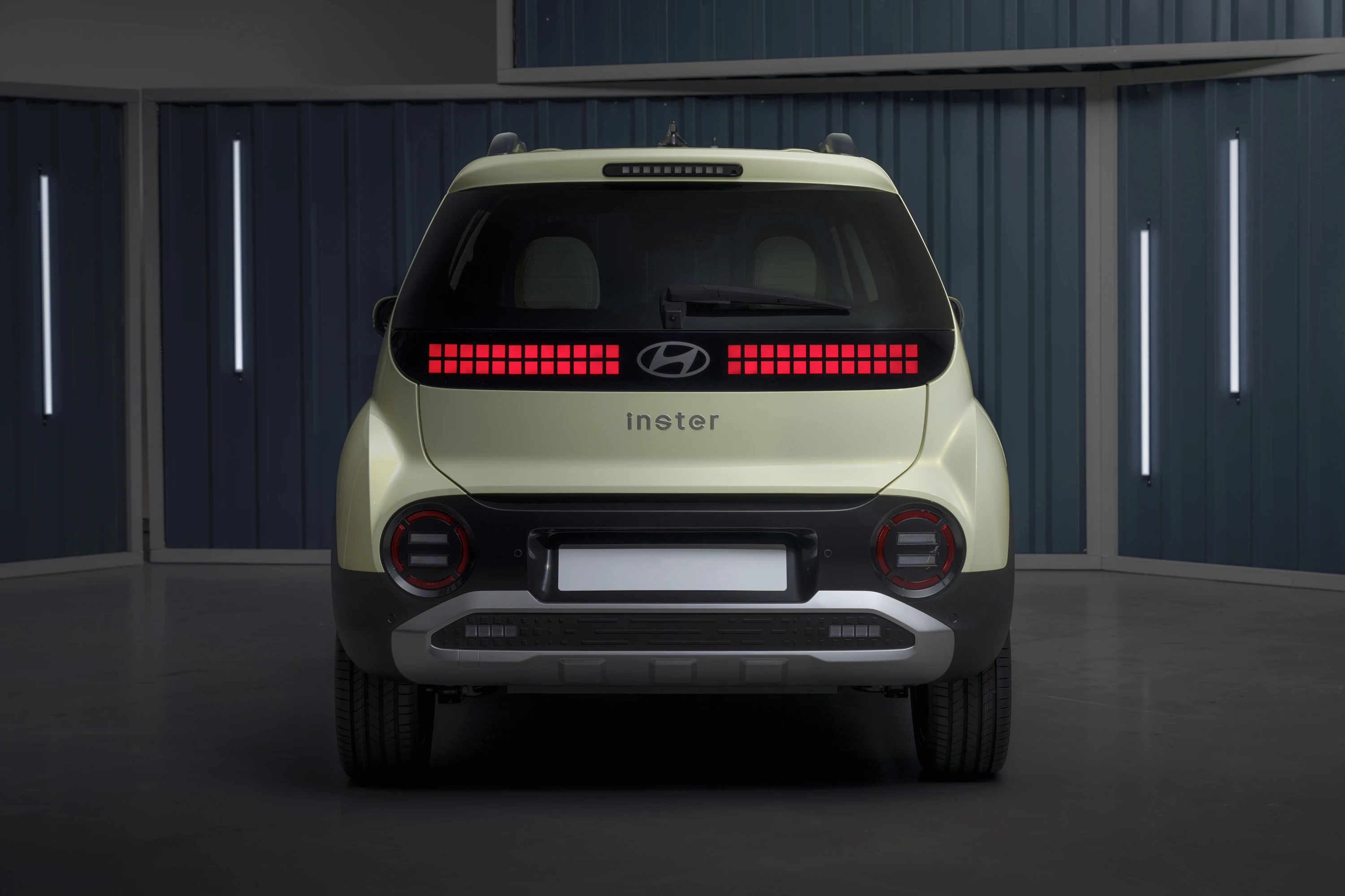Hyundai INSTER Long Range exterior view