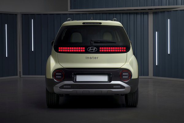 Hyundai INSTER Long Range exterior view