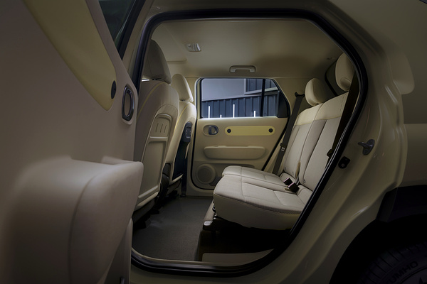Hyundai INSTER Long Range secondrowseats view