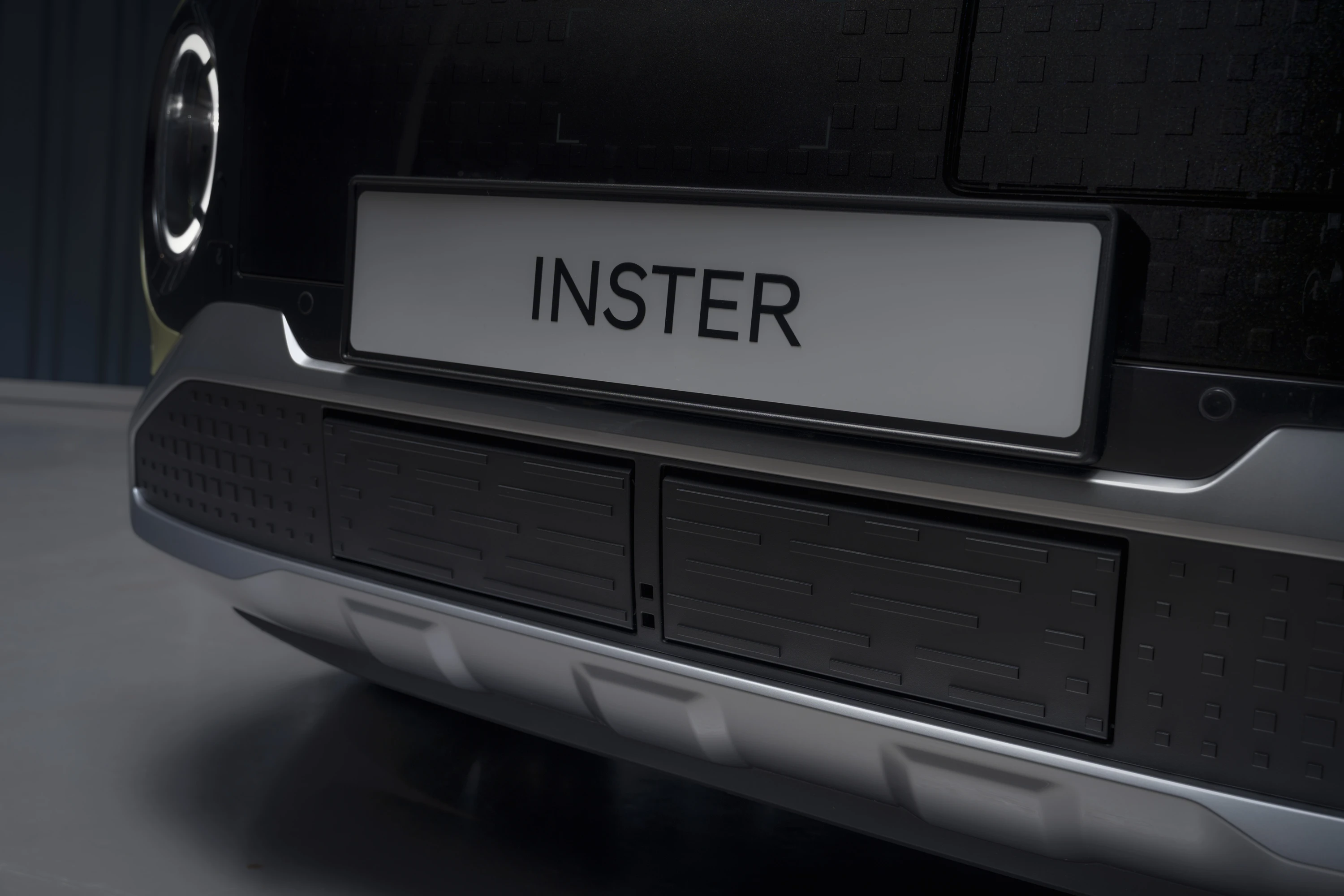 Hyundai INSTER Standard Range details view